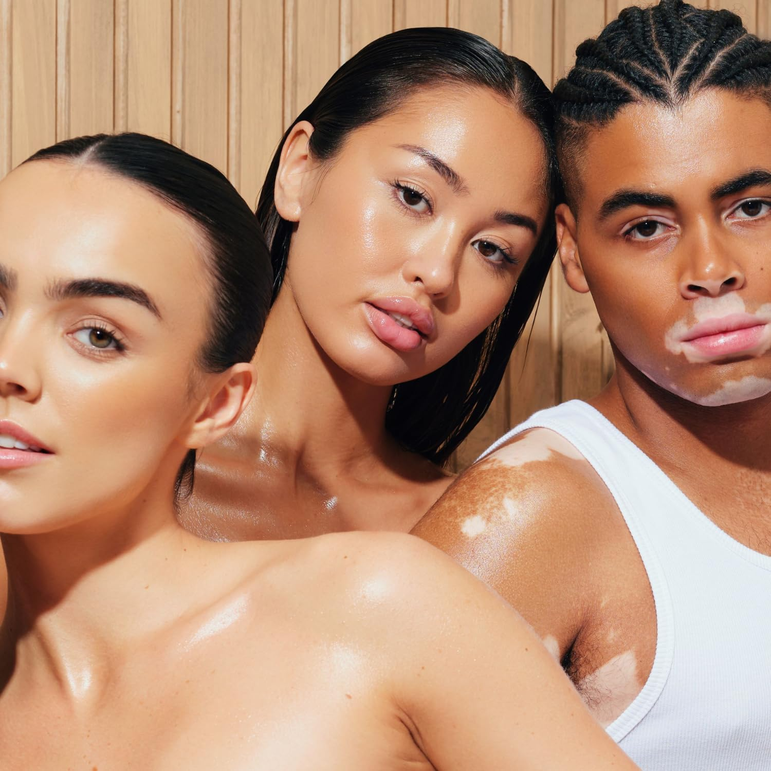 Hada Labo Tokyo Deep Moisturising & Smoothing Body Essence-In-Milk, 200Ml image number 3