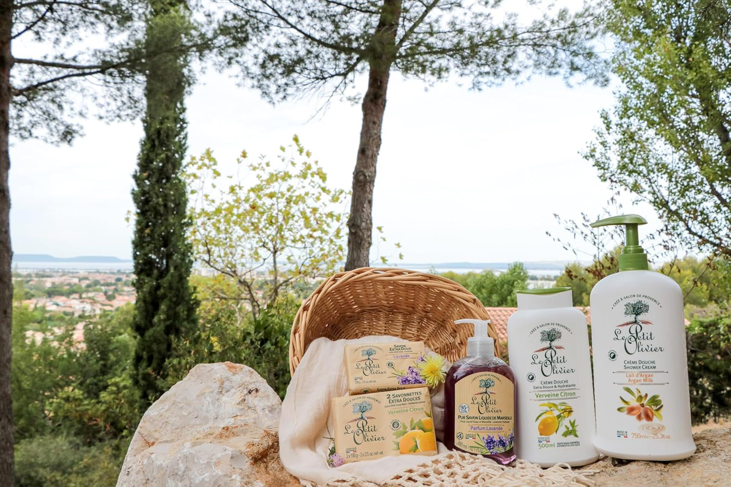 Le Petit Olivier Shower Cream Gently Cleanses Skin - Fresh and Moisturizing - Ph Neutral - Dermatologically Tested - Free of Soap and Dyes image number 3