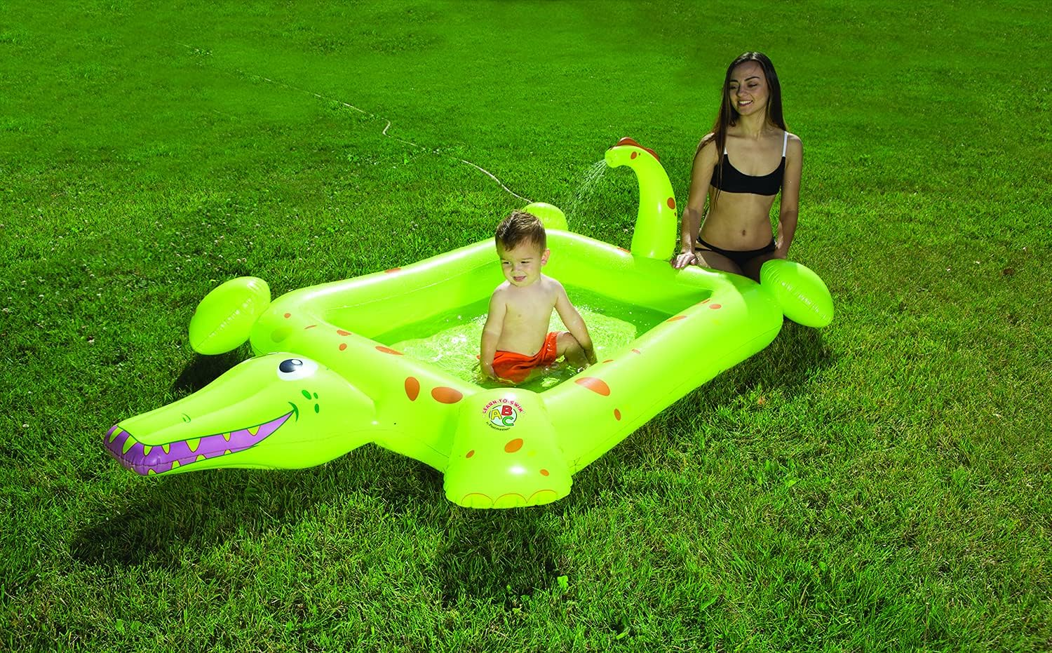 Poolmaster Crocodile Spray Swimming Pool