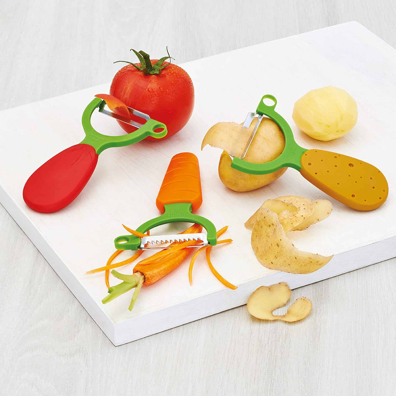 KUHN RIKON 20400 Carrot Handle Julienne Peeler, Orange