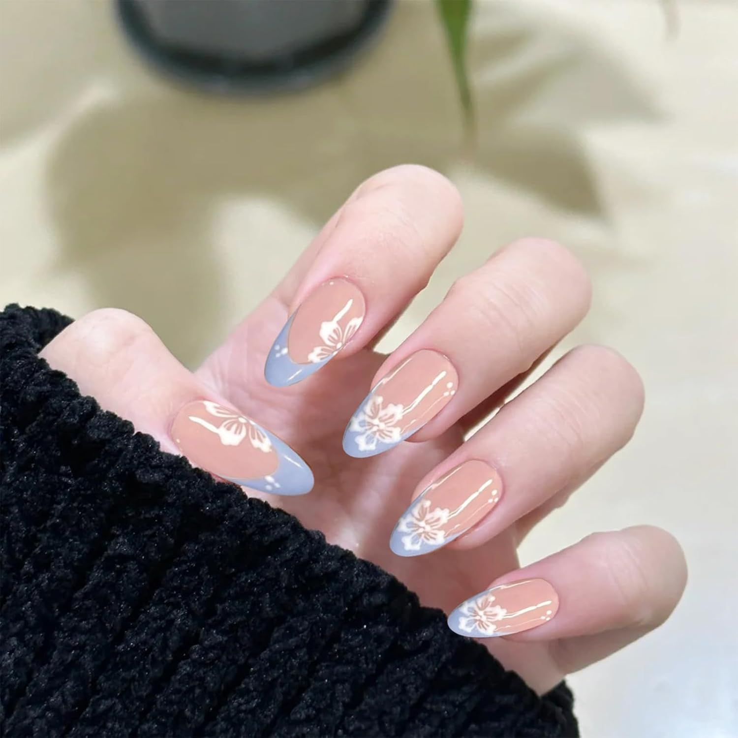 Charmburst Pack of 24 Blue Flowers Press on Nails Almond Medium, False Nails for Sticking, High-Quality ABS False Nails for a Long-Lasting Effect