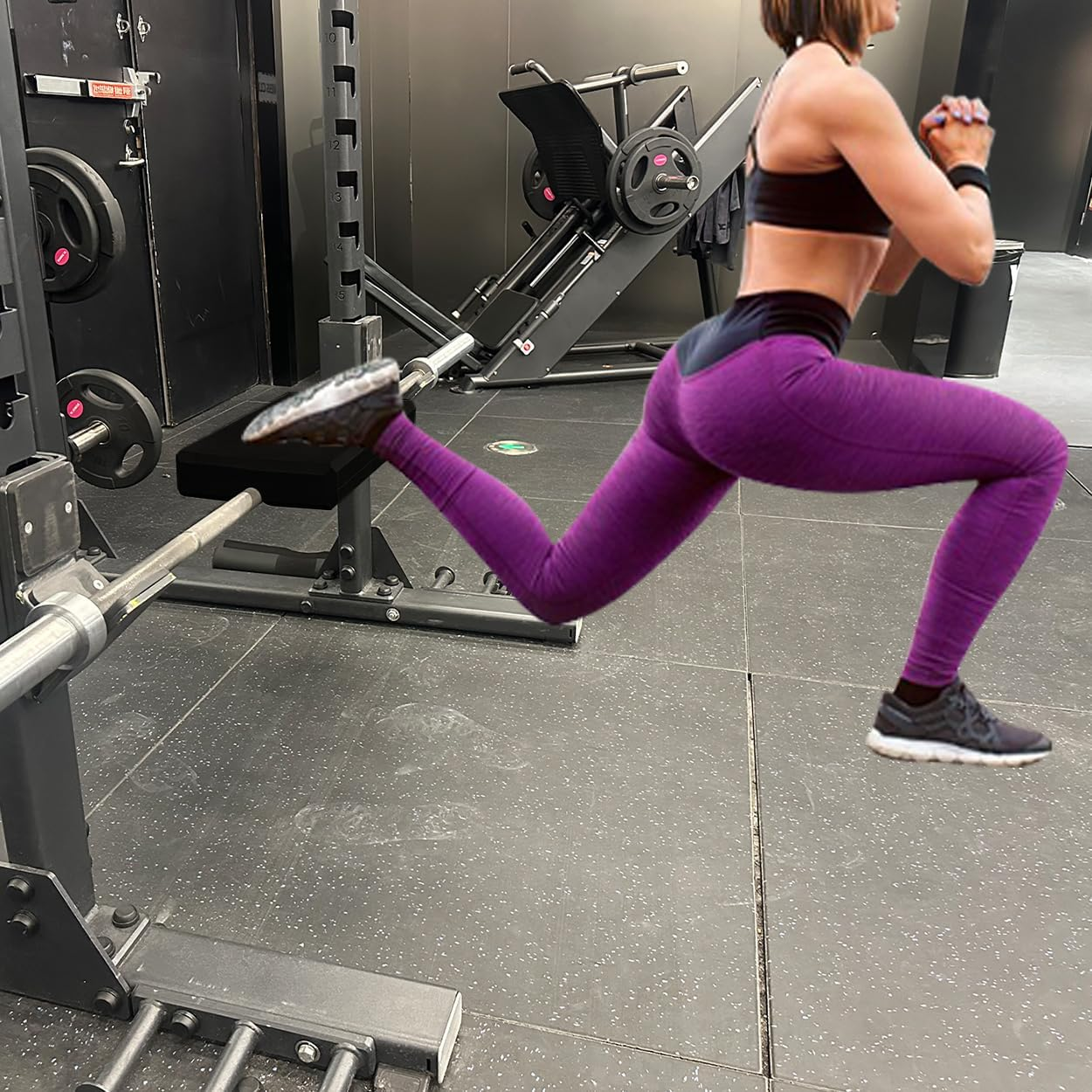 SEWD Turns Any Squat Rack into Hip Thrust Machine Hip Thrust Bench Back Pad Fits Olympic Barbell Bar Multifunctional Workout Pad for Hip Thrust, Bench Press, Plank, Glute Bridge and Push Ups.