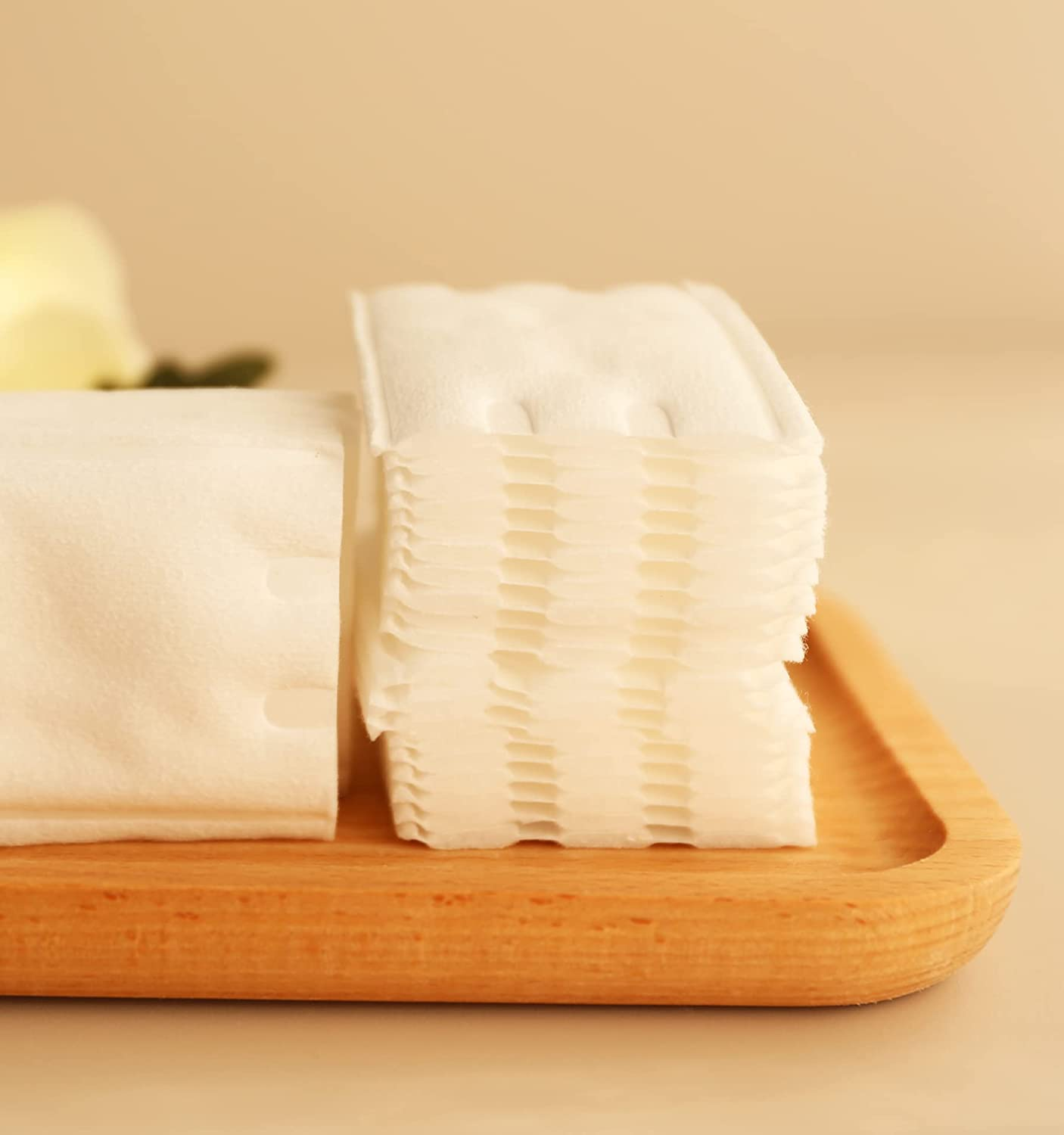 Reyoung Premium Cotton Pads for Face (444 Counts) | Makeup Remover Pads, Hypoallergenic, Lint-Free | 100% Pure Cotton