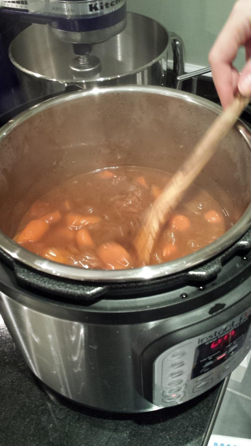 Instant Pot Genuine Stainless Steel Inner Cooking Pot, 5.7 Litre Capacity | Food Grade 304 18/8 Stainless Steel | 3-Ply Bottom for Even Heat Distribution | Polished Surface with Inner Safety Markings image number 6