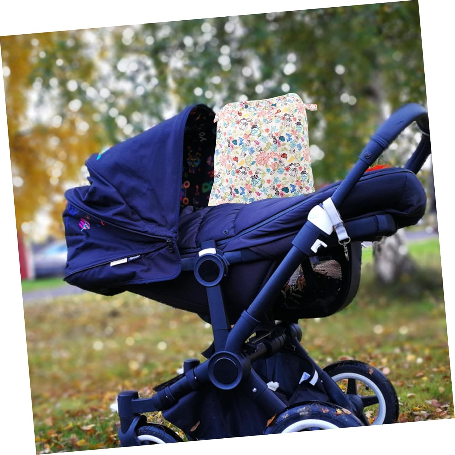 Reusable Cloth Diaper Pail Wet Bags Elastic Edge for Baby Diapers Storage 02 for Nursery and Travel image number 3