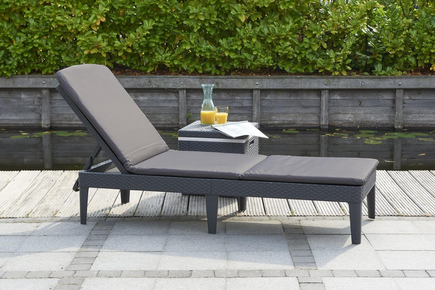 Keter 014 Jaipur 4 Positions Sun Lounger with Cushion, Graphite Gray/Cool Grey image number 4