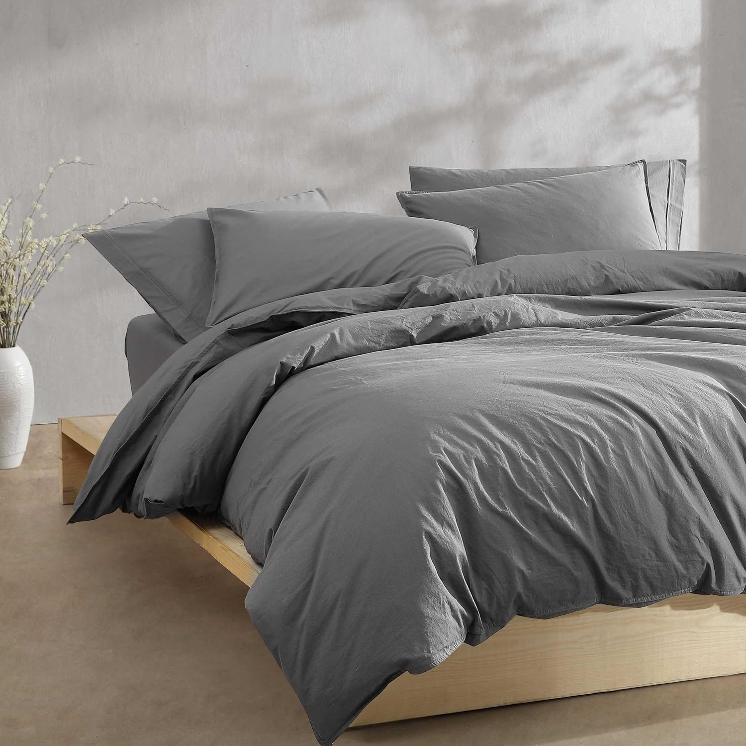 Calvin Klein - Queen Duvet Cover Set, Washed Cotton Percale Bedding, Luxuriously Soft Home Decor (Washed Percale Graphite, Queen) image number 4