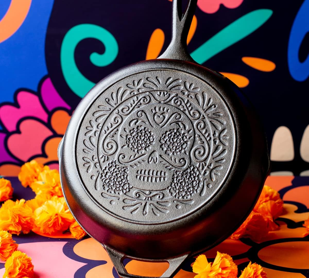 Lodge Seasoned Cast Iron Sugar Skull Skillet, Black, 10.25 Inch image number 5
