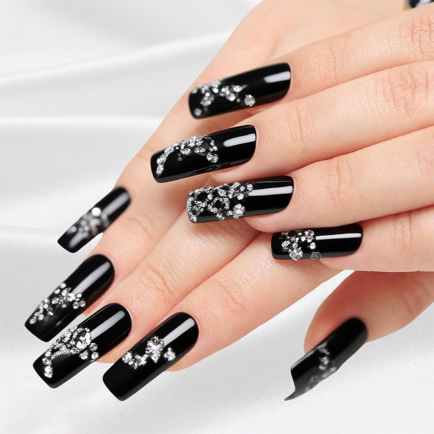 Hrenvaxil Rhinestones, Nail Gems - 2000 Pieces Flat Back round Crystal Bedazzling Kit with 6 Sizes (1.5-6 Mm), Tweezers and Picking Pen for Crafts, Nail, Face Art, Clothes, Shoes, Bags DIY (White) image number 4