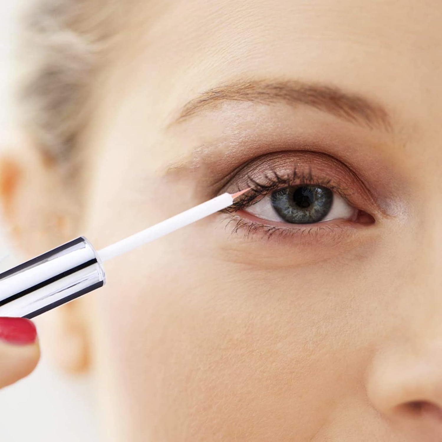 TAVVKE 4-Pack 8Ml Empty Mascara Tubes with Wand and 7Ml Eyeliner Containers, Transparent with Rubber Inserts and Funnels for DIY Castor Oil Mascara and Eyeliner image number 5