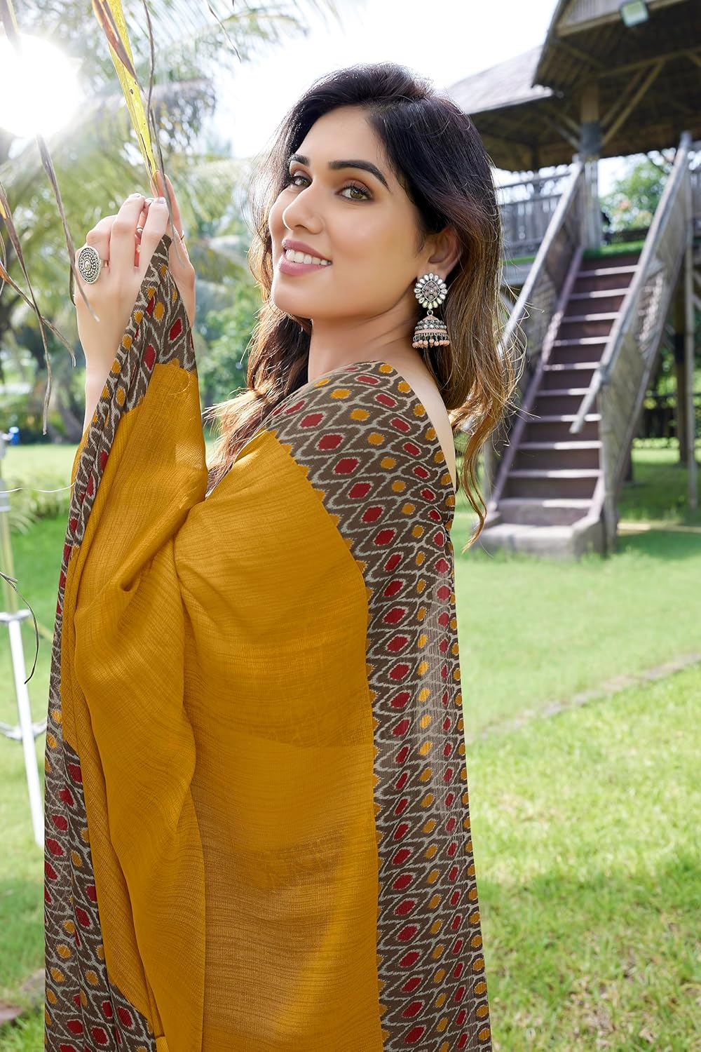 MIRCHI FASHION Women'S Stylish Chiffon Contrast Border-Pallu Printed Saree with Blouse Piece