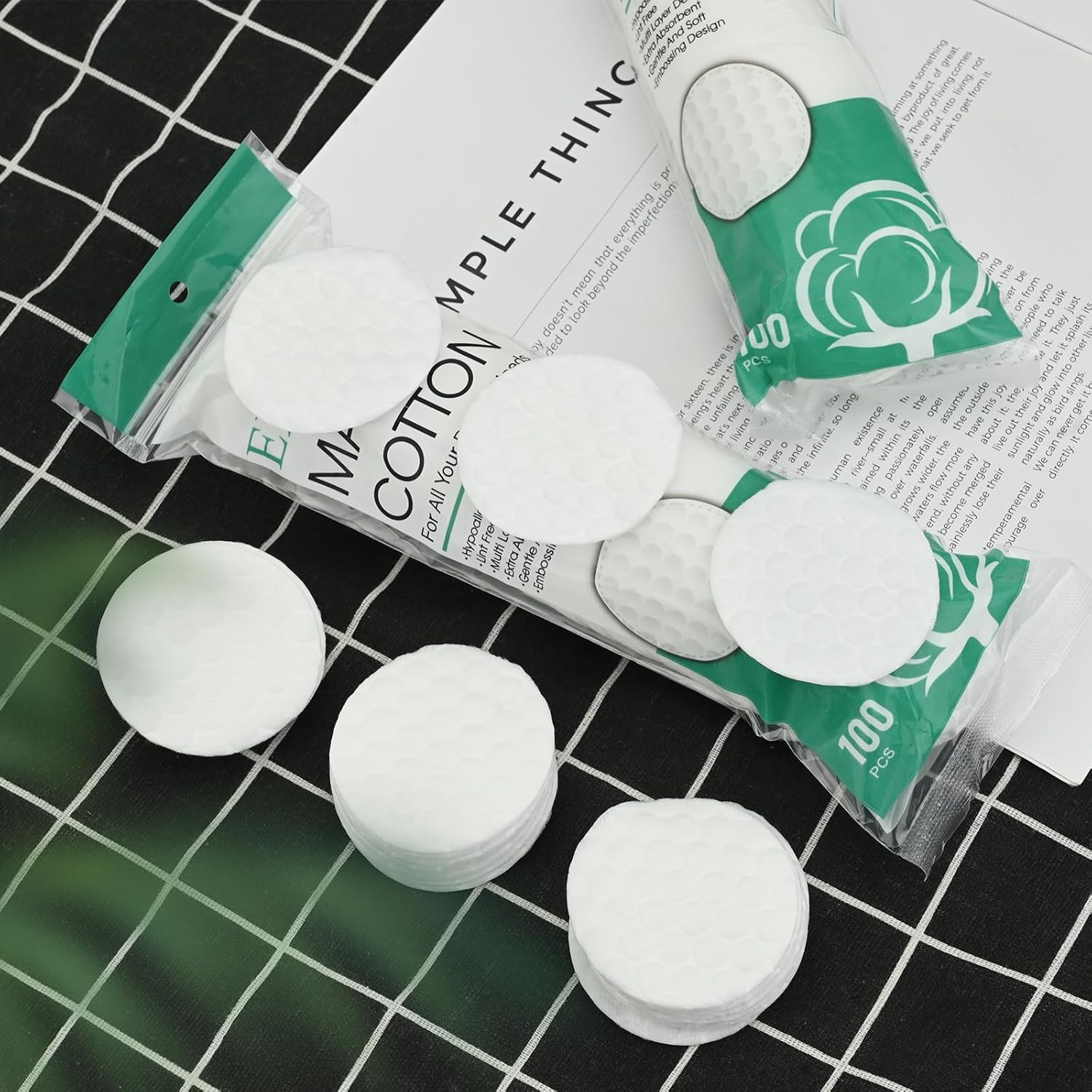 YSHIGUING Makeup Remover Pads for Face 300 Count Premium 100% Cotton Rounds Organic Cotton Rounds, Pearl Cotton Sheet,Hypoallergenic,Lint-Free for Face Cleansing, Applying Facial Toner & Nail Polish image number 1