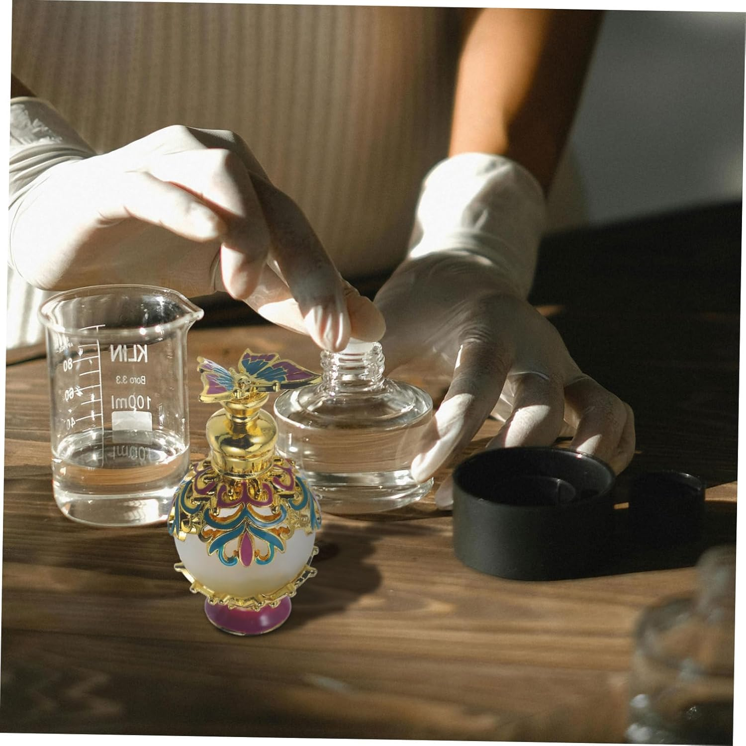 Beavorty Refillable Perfume Bottle Butterfly Cap Elegant Essential Oil and Aromatherapy Bottle for Travel Leakproof Design image number 5