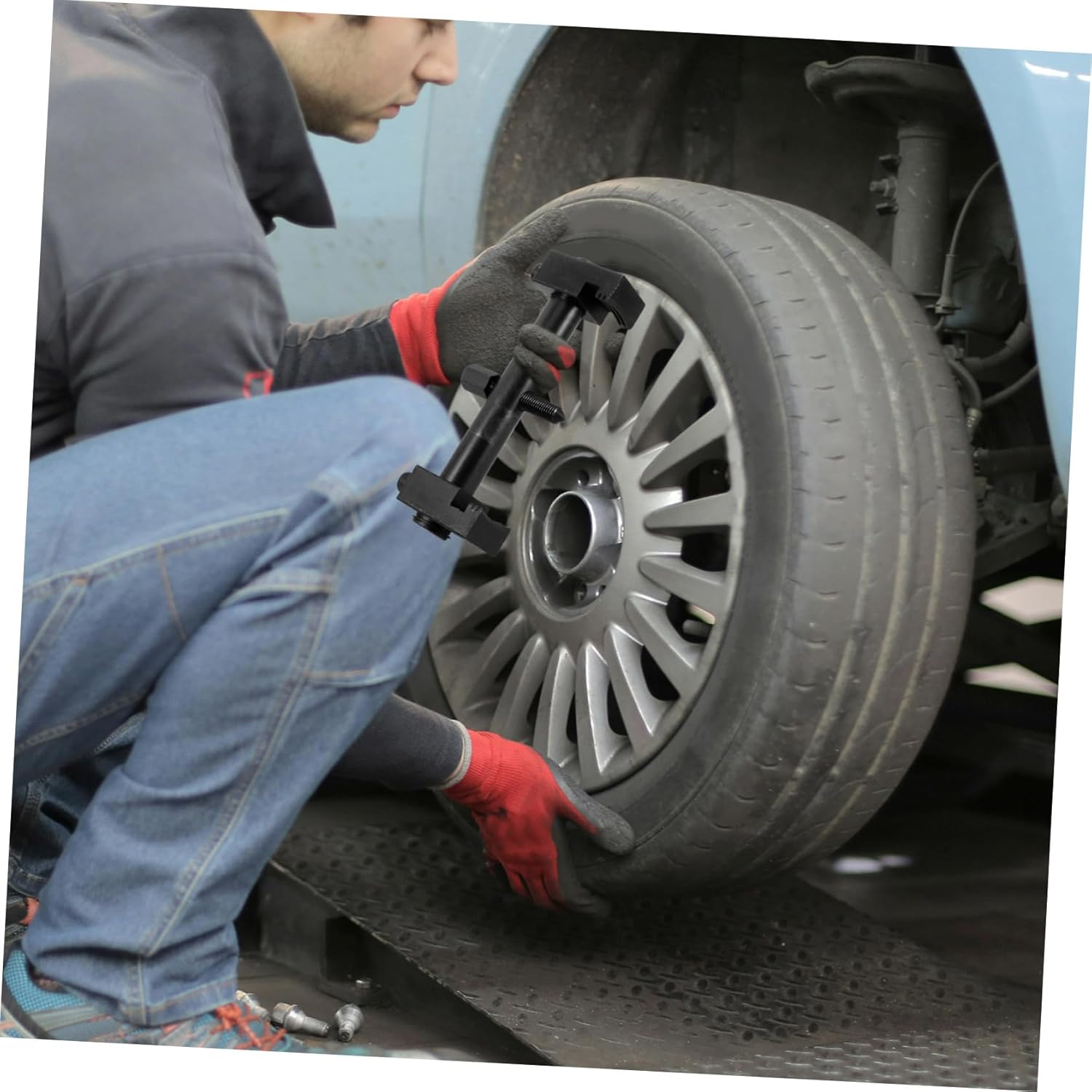 Alipis Adjustable Crankshaft Pulley Removal Tool and Tensioner Pulley Puller for Engine Belt Disassembly Compatible with Vehicle Timing Belt Maintenance image number 6