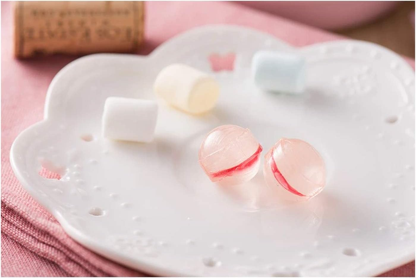 Haitai Plum Flavor Candy 130 G image number 2