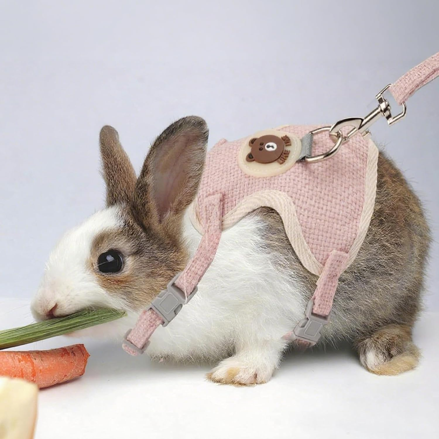 Oiieco Pack of 2 Rabbit Leads, Adjustable Soft Small Animals Harness with Lead, 120 Cm Adjustable Harness, Suitable for Small Animals 1.5 Kg - 3.0 Kg, Escape Proof image number 4