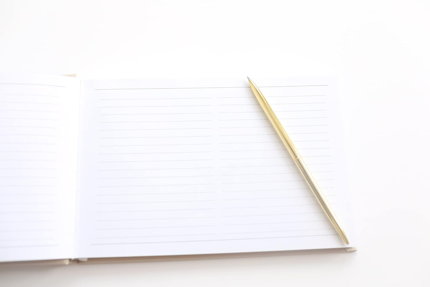 Guest Book: Beautiful Keepsake for Life&rsquo;S Special Events - Sign in Book for Wedding Reception, Baby Shower, Funeral and Vacation Home - 100 Pages, Ribbon Bookmark and Gold Foil image number 3