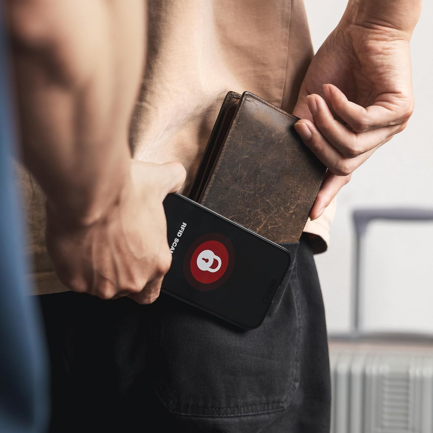 VULKIT RFID Blocking Cards 2 Pack Credit Card Protectors NFC Contactless Cards Protection for Business & Travel Wallet image number 5