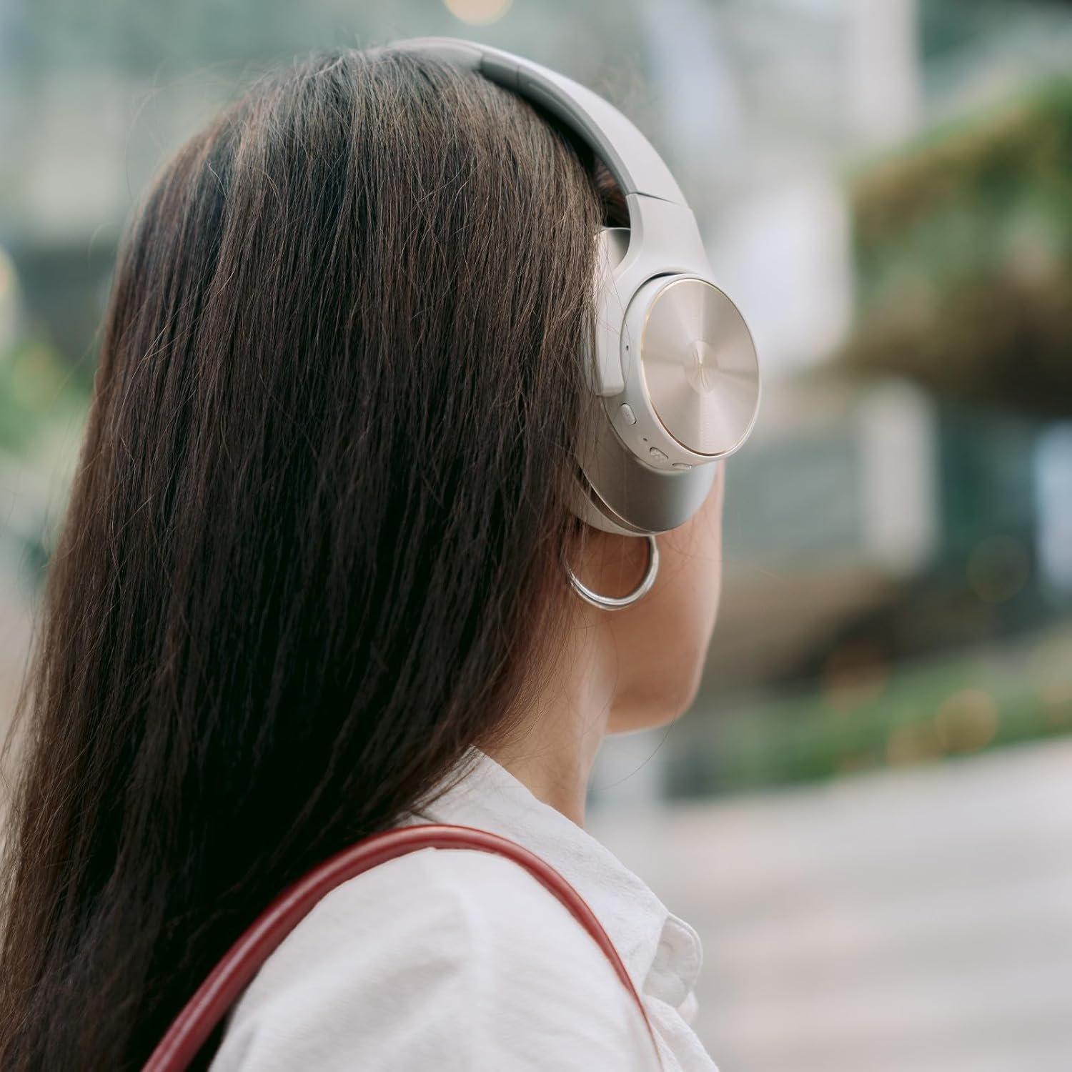 Oneodio A10 Wireless Headphones, Active Noise Cancelling, Bluetooth Headphones, Over-Ear, Microphone Included, up to 62 Hours Playtime, Outline Capture, Heavy Bass, Supports High-Resolution Sound image number 3