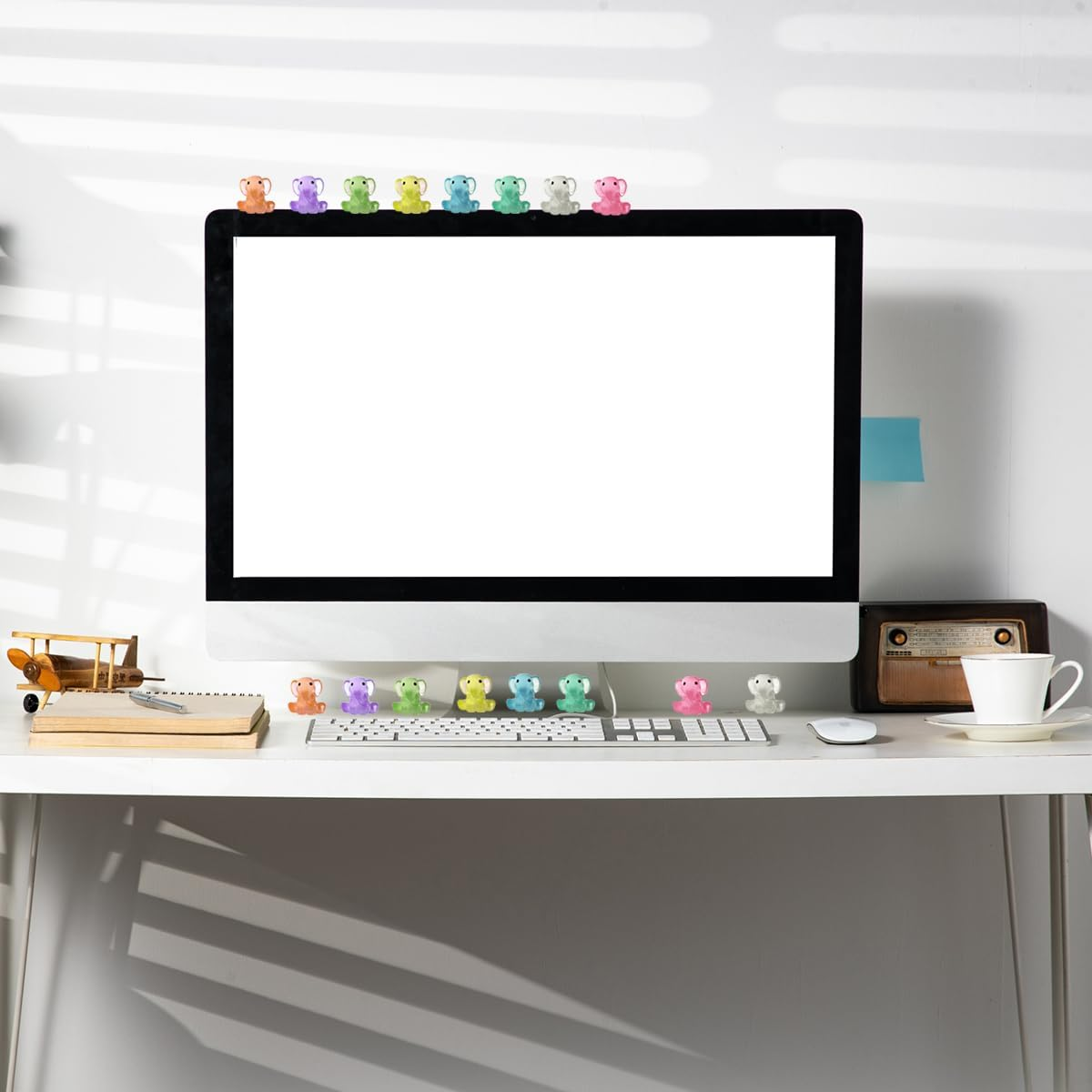 WELANE Mini Resin Animal Figures, 30 PCS Glitter Mini Resin Elephant for Potted Landscape Dollhouse Ornaments (2Cm) image number 5