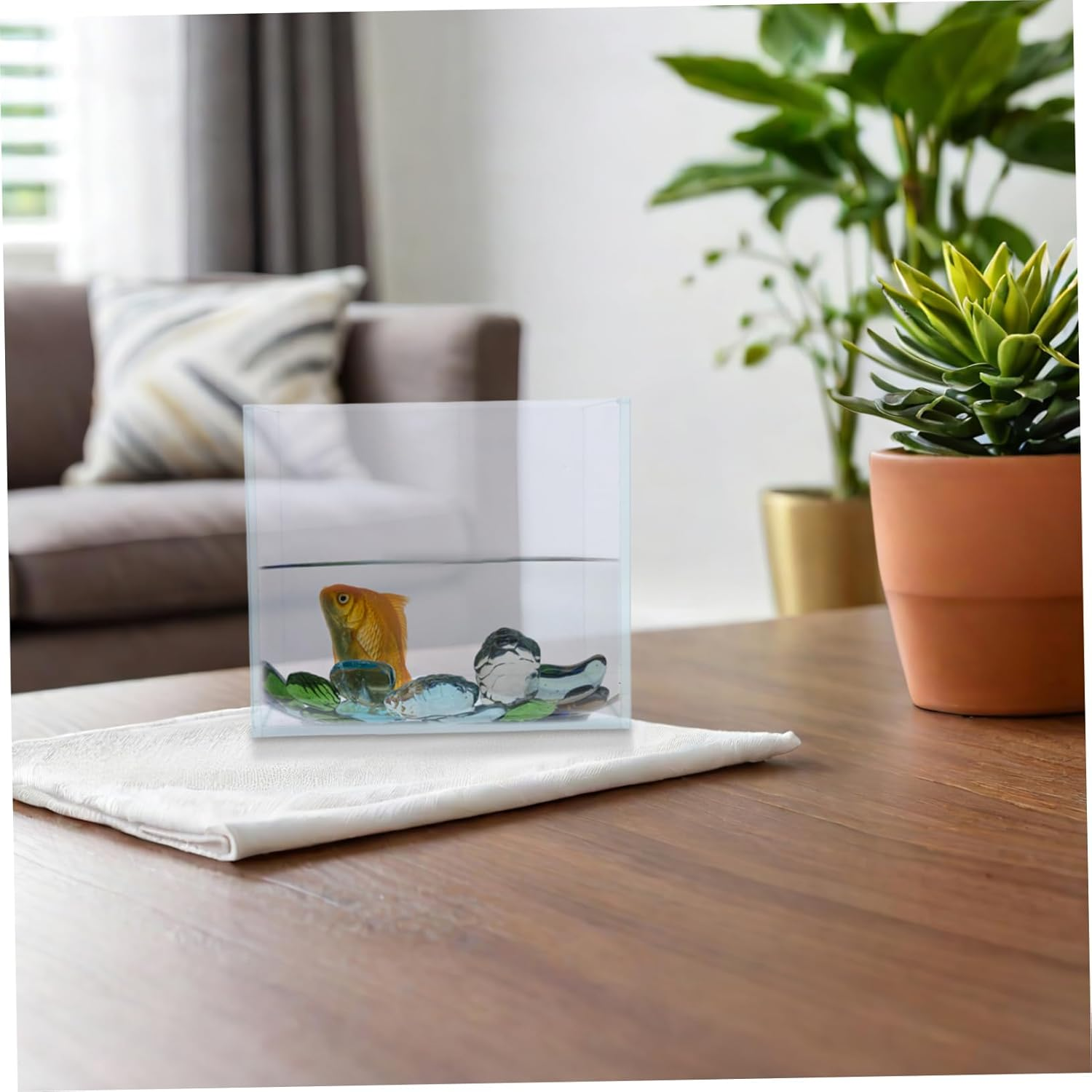 Yardwe Mini Glass Fish Tank for Betta Fish with Clear View Compact Desktop Aquarium for Low Maintenance for Office Home Aquatic Plants and Pets image number 3