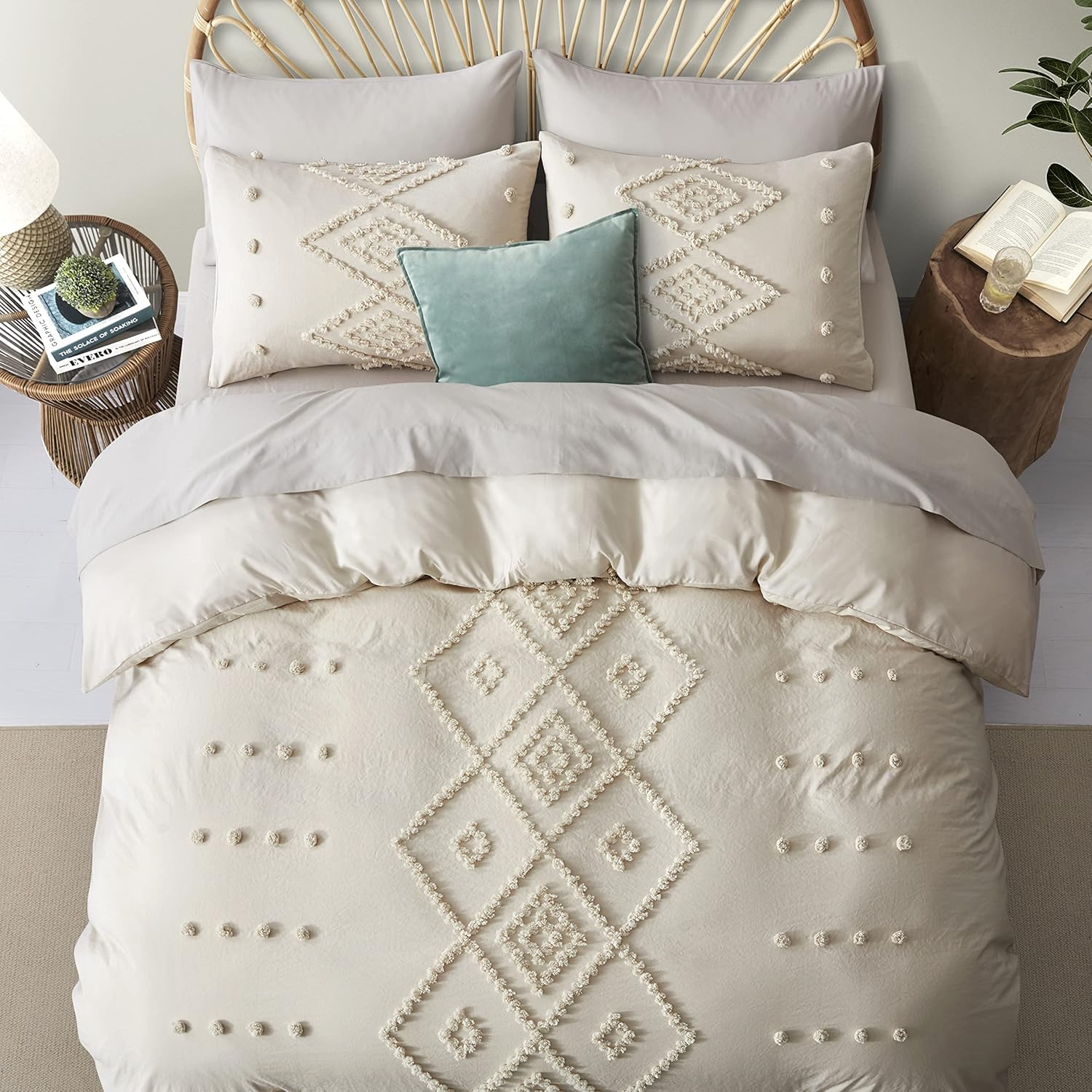 Oli Anderson Tufted Duvet Cover King Size, Soft and Lightweight Duvet Covers Set for All Seasons, 3 Pieces Boho Embroidery Shabby Chic Bedding Set (Beige, King, 104&rsquo;&rsquo; X 90&rsquo;&rsquo;) image number 2