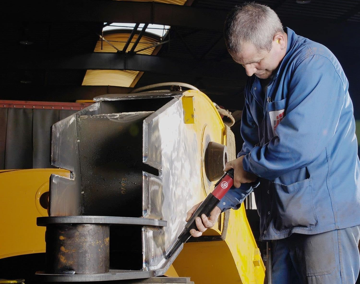 Chicago Pneumatic CP7115 Compact Air Powered Needle Scaler, 12 X 1/8", 4,000 BPM