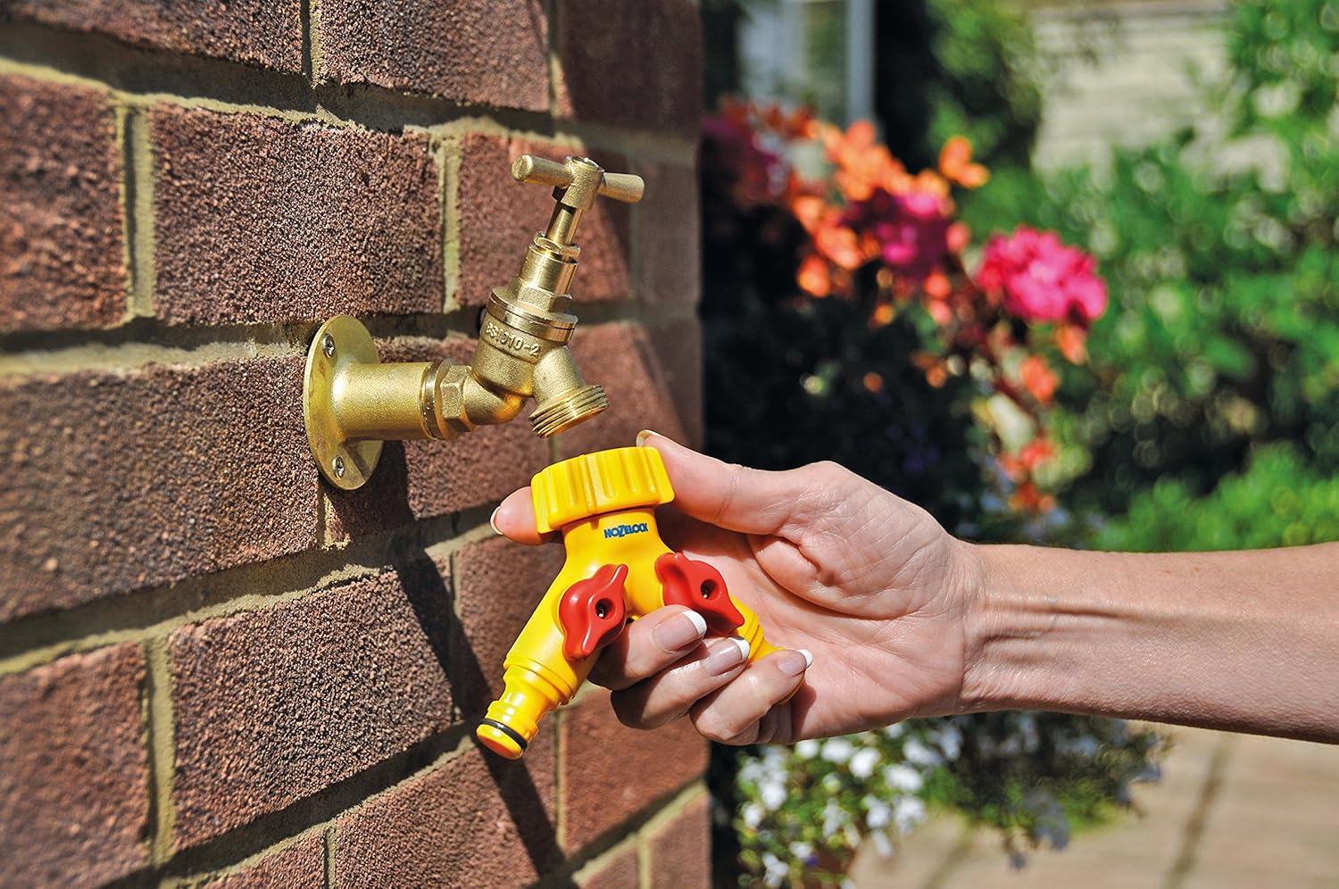 Hozelock Dual Tap Connector image number 1