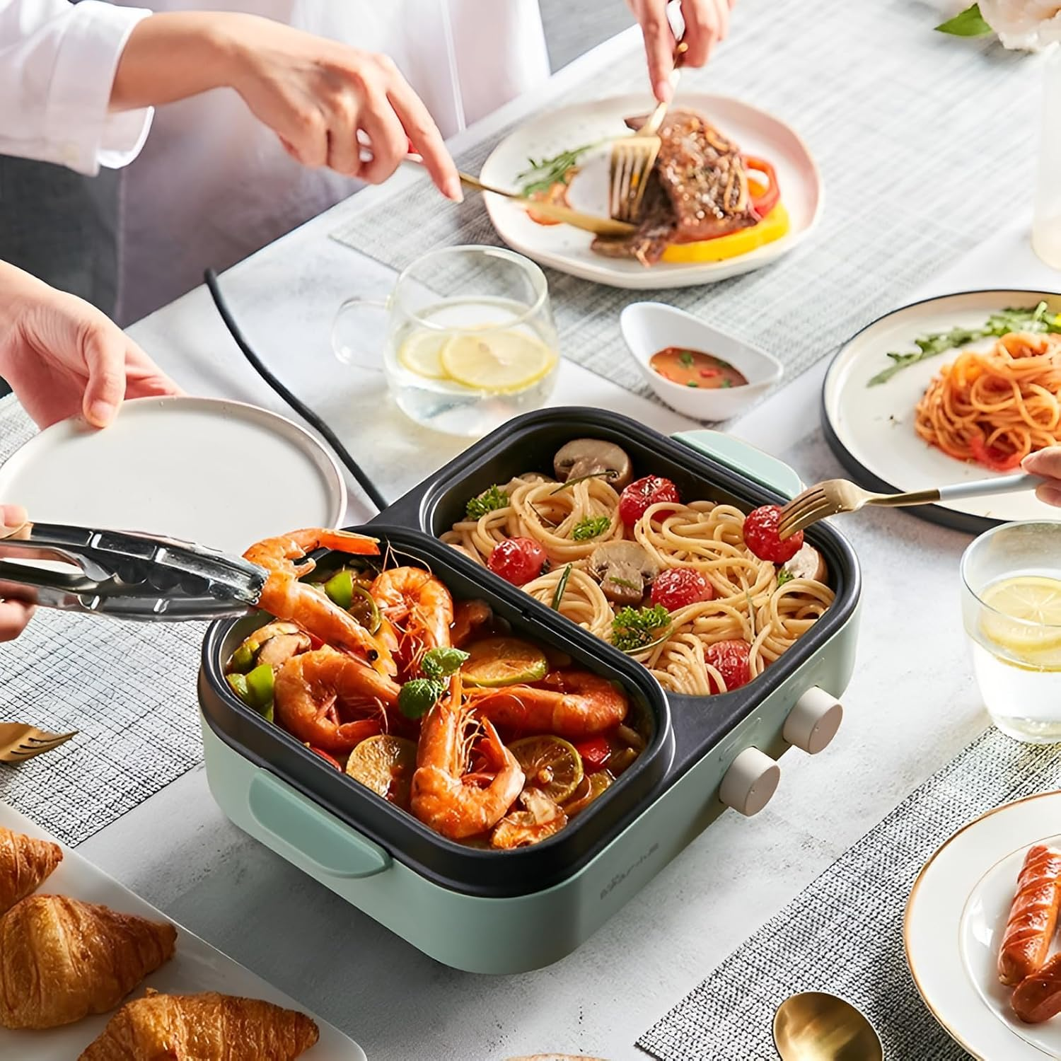 2-In-1 Electric Grill with Hot Pot,Non-Stick Electric Cooking Pot for Steak, Shabu-Shabu, Noodles, Simmering and Sauteing, Independent Dual Temperature Control Korean Barbecue Grill Pan image number 4