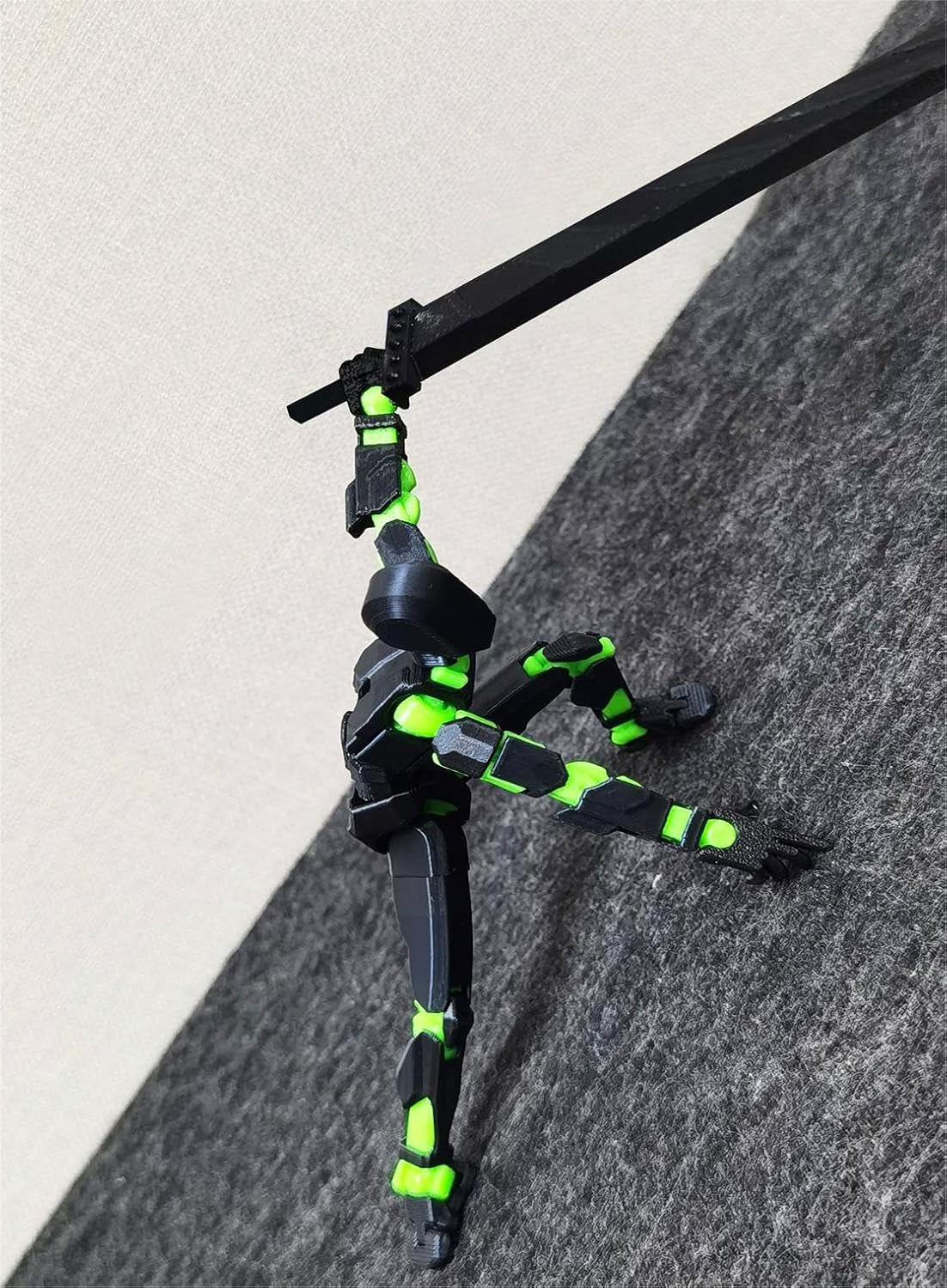 T13 (Assembly Completed) 3D Printed Action Figure,Dummy 13 Robot Action Figure, T13 Collectible Action Figure Articulated, for Collectors Desktop Decorations, Mu&ntilde;eco De Acci&oacute;n (Black Green) image number 5