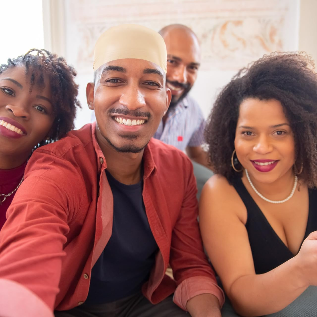 Homoyoyo Latex Bald Cap for Costumes - Nude Wig Costume Accessory - Professional Bald Head Cover for Halloween Makeup Ideal for Adults and Cosplay image number 4