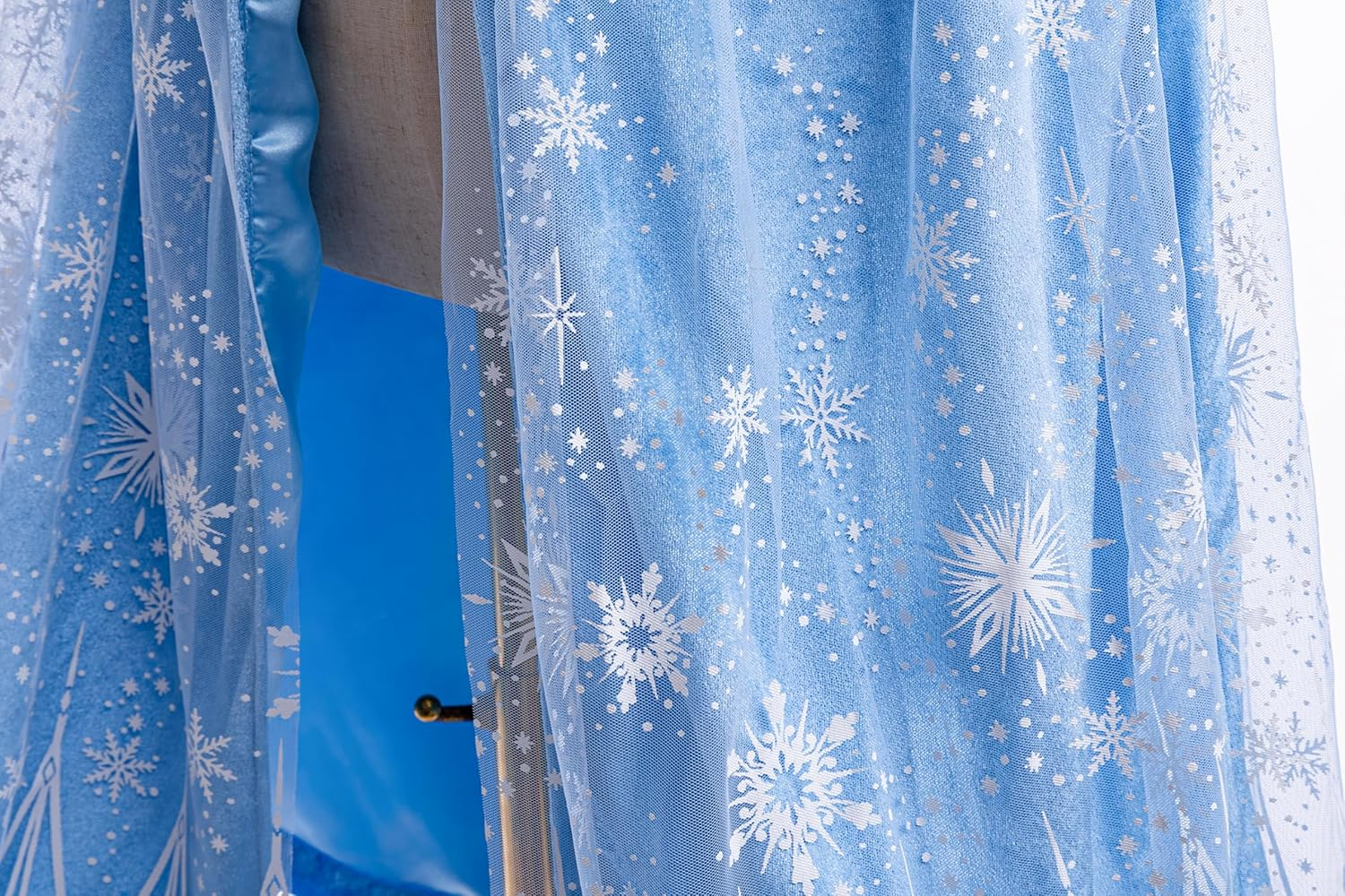 2022 Girls Luxurious Hooded Cape for Elsa Kids Princess Cloak Costume image number 6