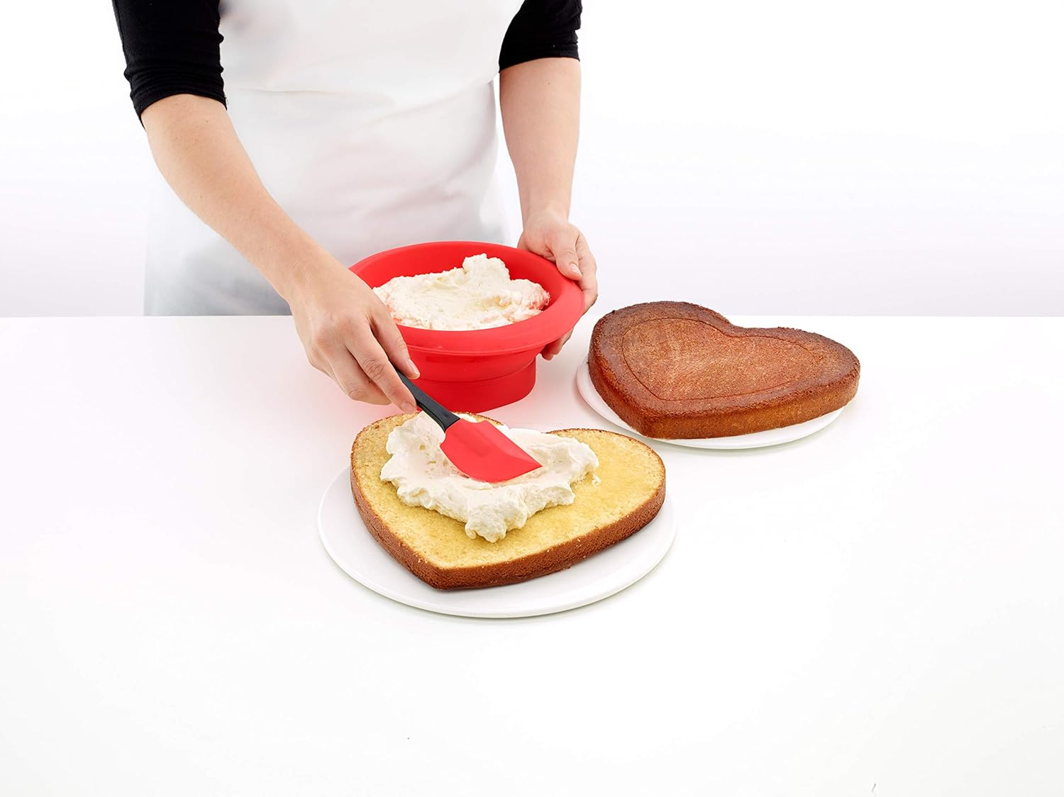 Lekue Heart Cake Mold, Red image number 2