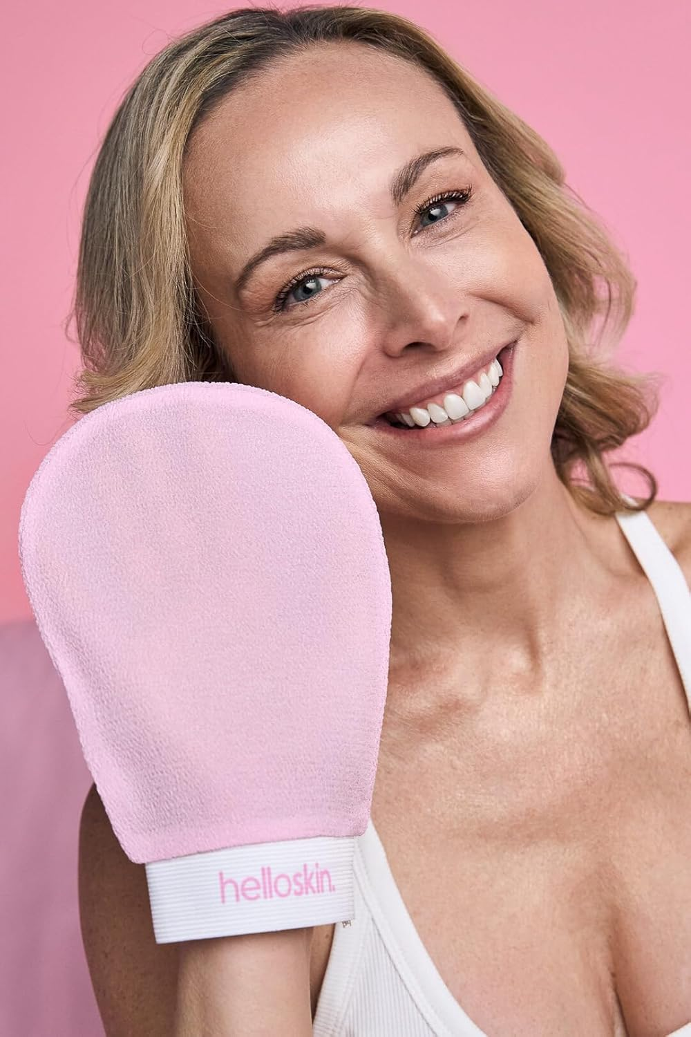 Helloskin Exfoliating Glove | Dead Skin Remover and Body Scrubber for Skin Renewal | Exfoliator Mitt for Smooth Skin | Eco-Friendly Self-Tan Removal Glove for Men & Women - Pink - Pink image number 5