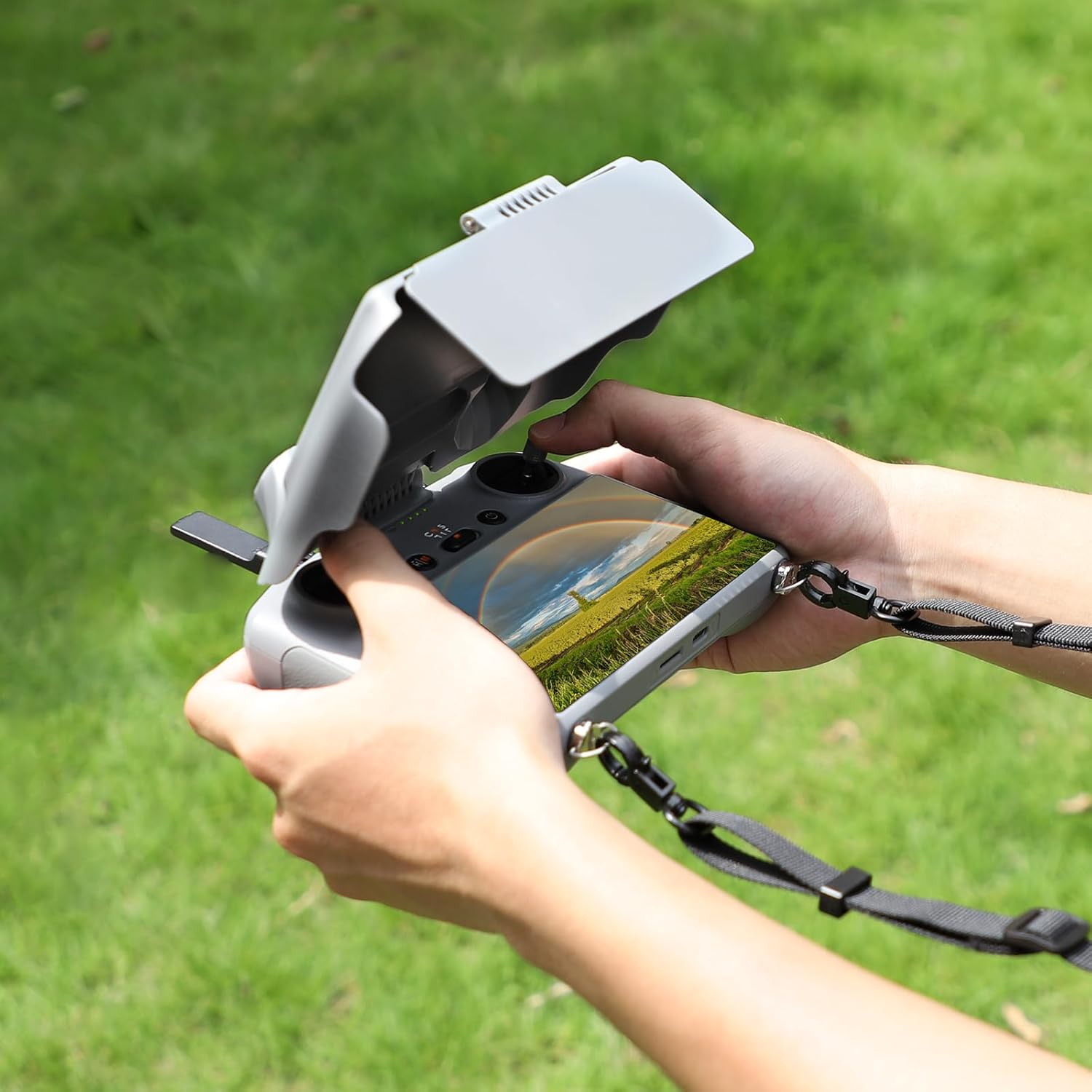 Sunshade Cover for DJI RC 2 (Mini4 Pro/Air 3), Sun Hood Drone Accessories image number 1