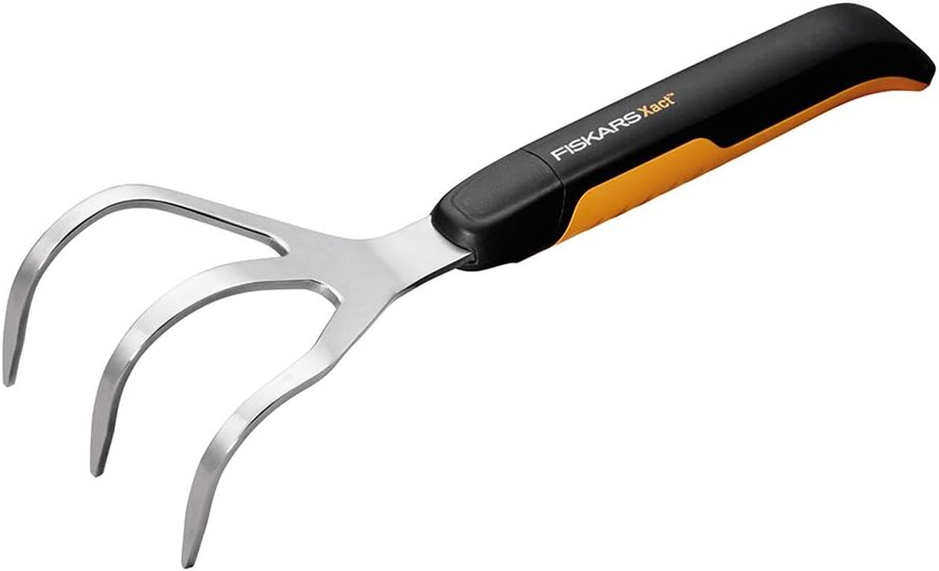 Fiskars Xact Hand Rake, Heavy Duty Gardening Hand Tool with Ergonomic Handle and Hanging Hole for Storage, Stainless Steel Head and Tines, Perfect for Maintaining a Raised Garden Bed image number 5