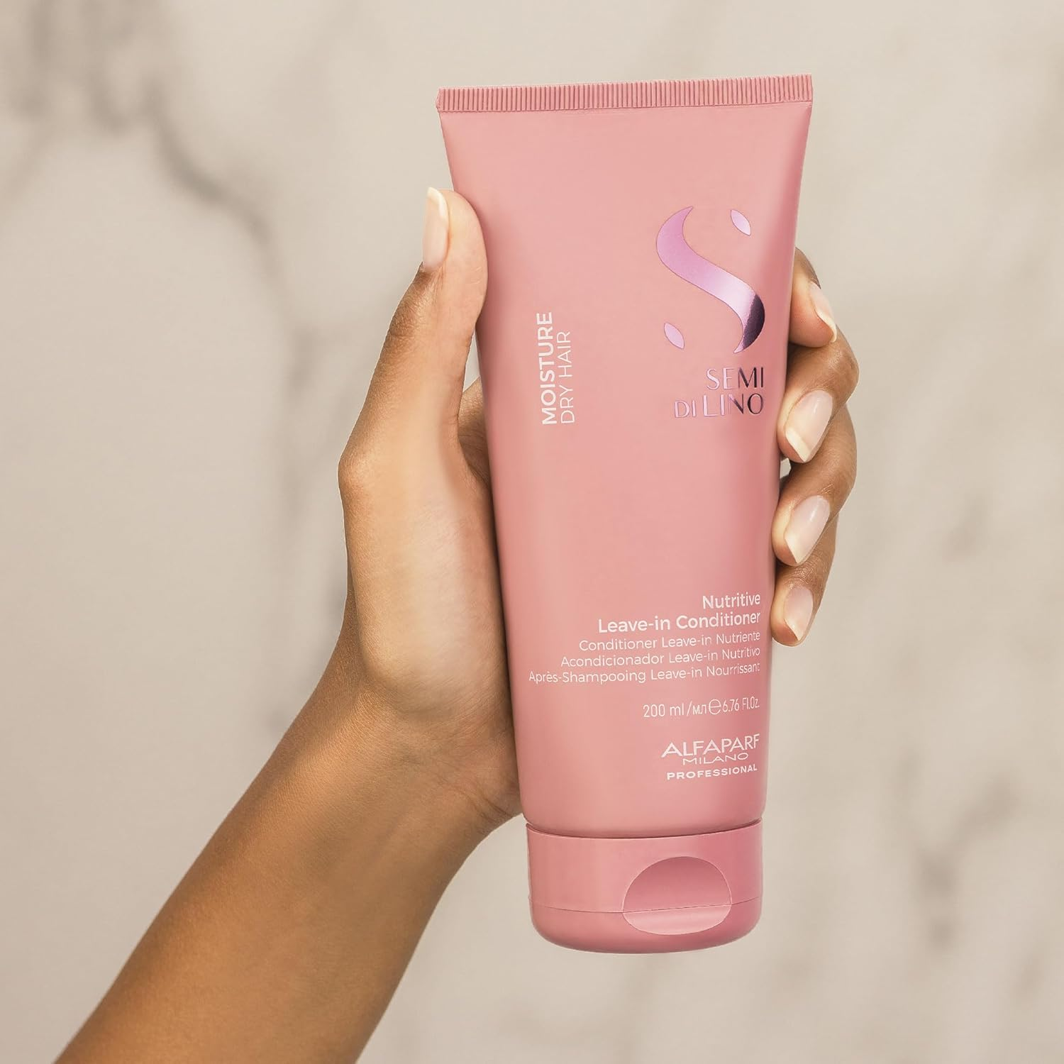 Alfaparf Milano Semi Di Lino Moisture Nutritive Leave-In Conditioner - Promoting Glossy, Silky Radiance - Softens, Nourishes and Protects - 6.76 Oz image number 2