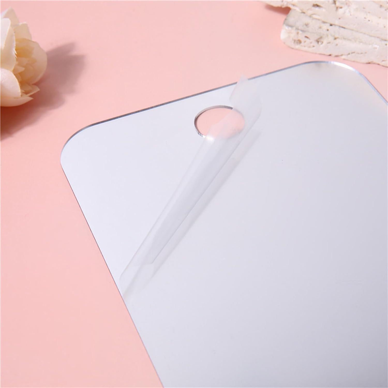 Luzcauwy anti Fog Shower Mirror Large Size Shaving Fogless Bathroom Wall Hanging Mirror with Strong Adhesive Hook Shatterproof Clear Reflection Men Grooming Tool Makeup Accessories Showering Gift