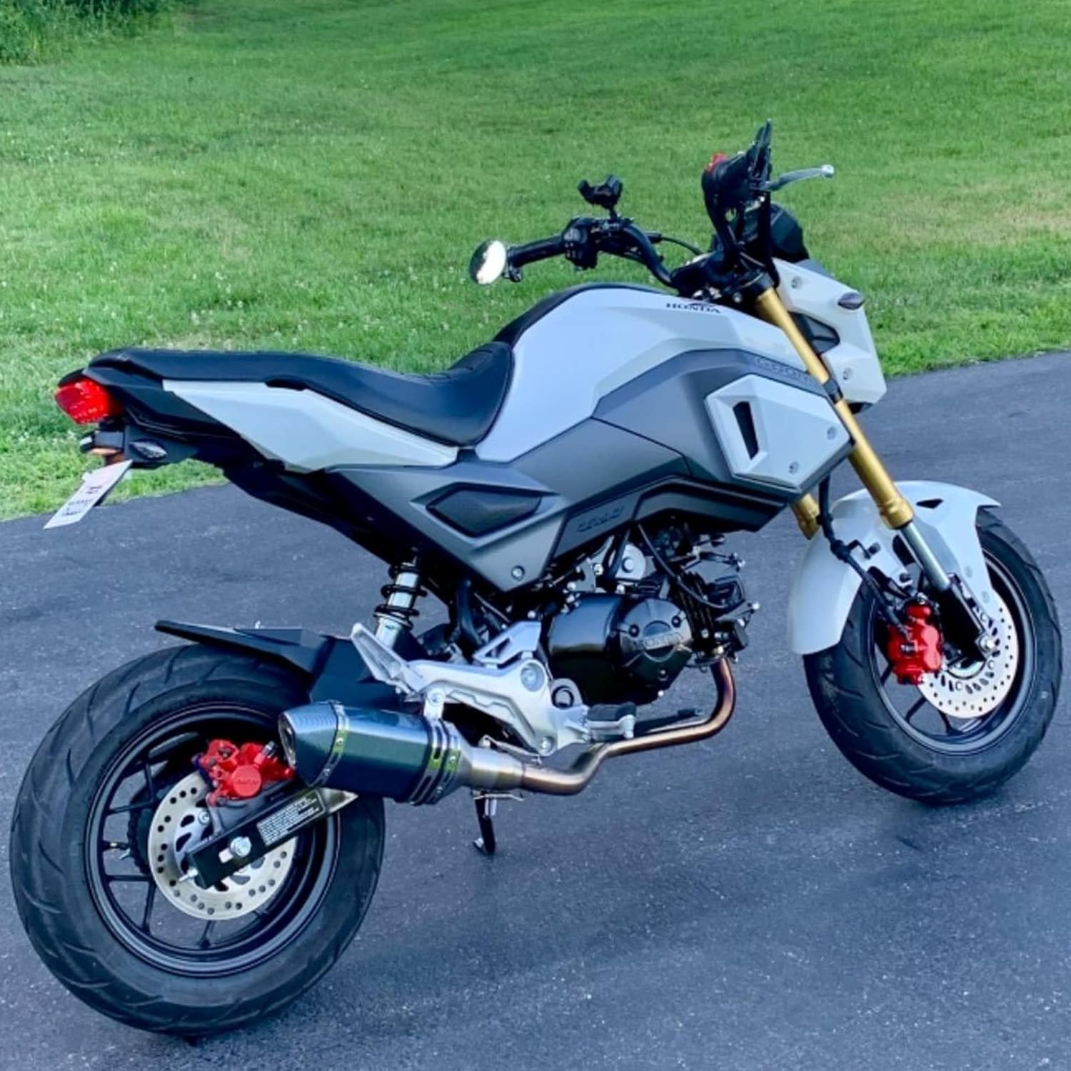 Minho Motorcycle Right Side Footpegs Pedal Footrest Assembly Fit for Honda Grom Msx125 SF 2016-2020 Parts image number 6