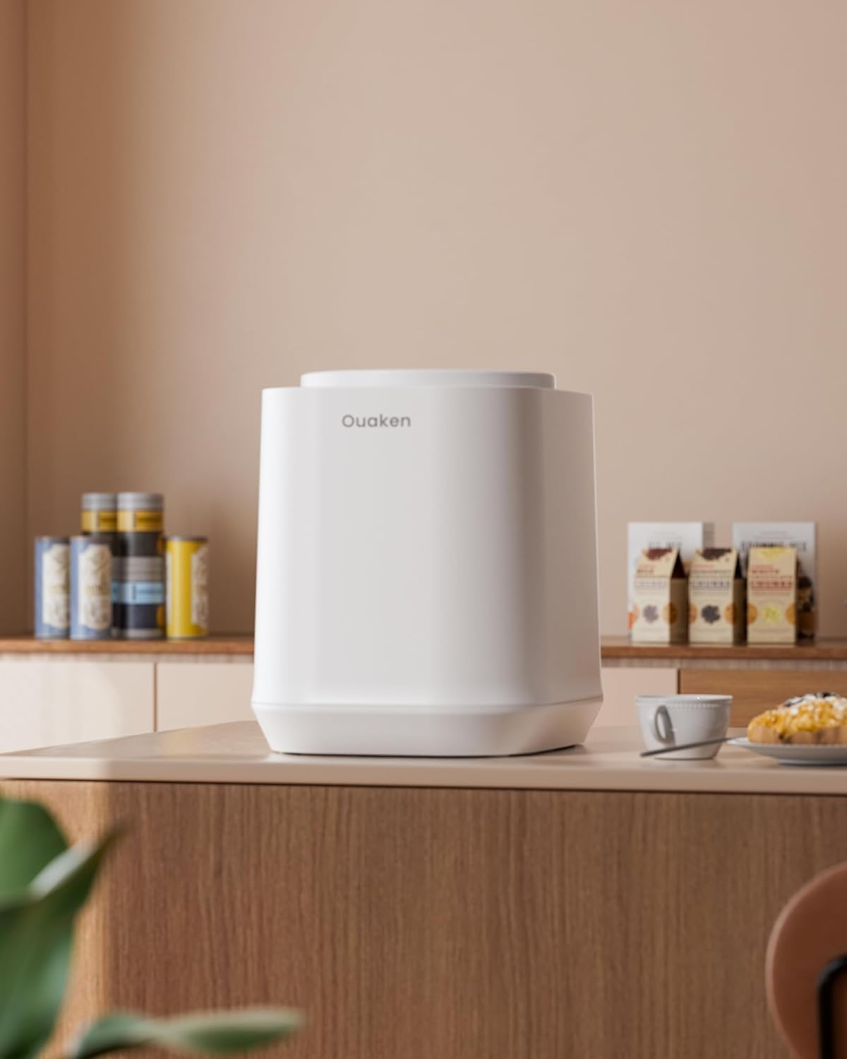 Electric Composter for Kitchen, 4L Smart Countertop Compost Bin, Odorless | Low Noise | Auto-Cleaning | Turn Food Waste into Fertilizer within 3 Hrs, Indoor Food Waste Compost Machine, White image number 2