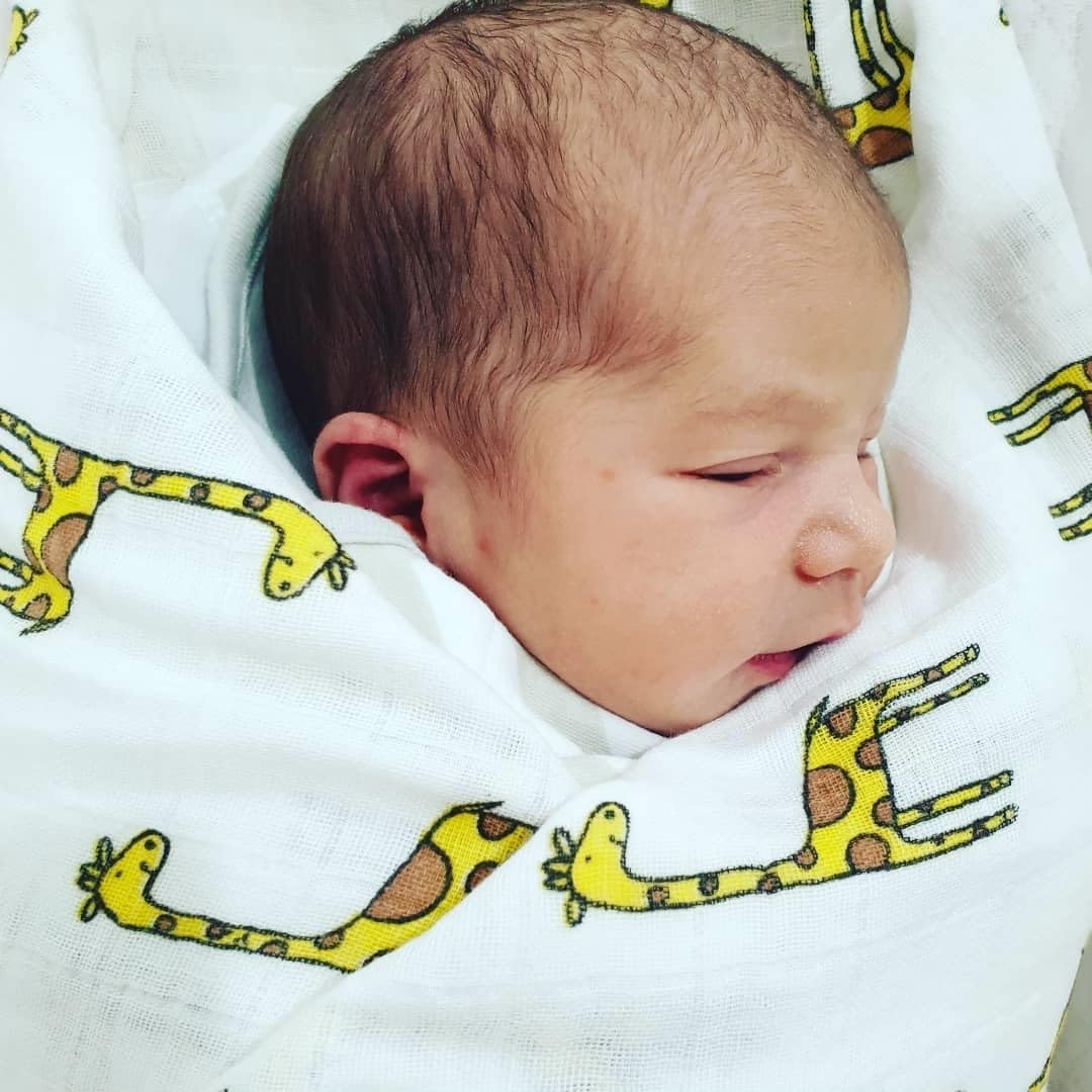 Baby Muslin Swaddle Blankets for Boys and Girls 3-Pack 120 X 120 Cm Soft and Silky Receiving Blanket Swaddling Wrap Essential Baby Registry Gift Breathable Skin Friendly Unisex Baby Blankets - Fox image number 5