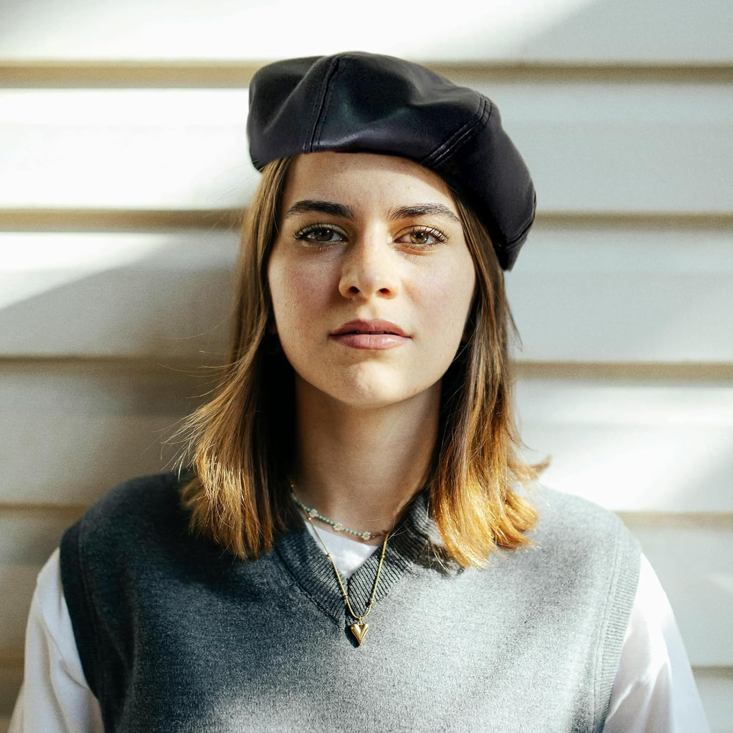 TRADERPLUS 8 Panels Newsboy Cap for Women, PU Leather French Artist Beret Hat Fiddler Cap image number 1