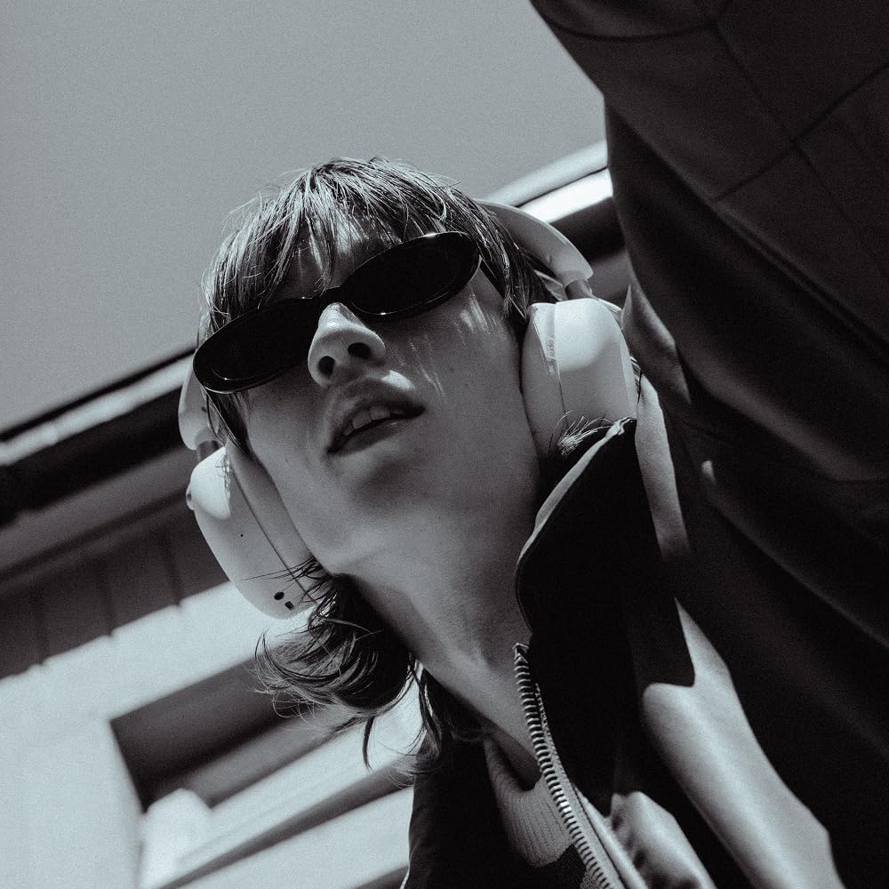 Sudio K2 Pro White | Next-Gen Hybrid ANC Headphones, 65 Hours Playtime image number 4