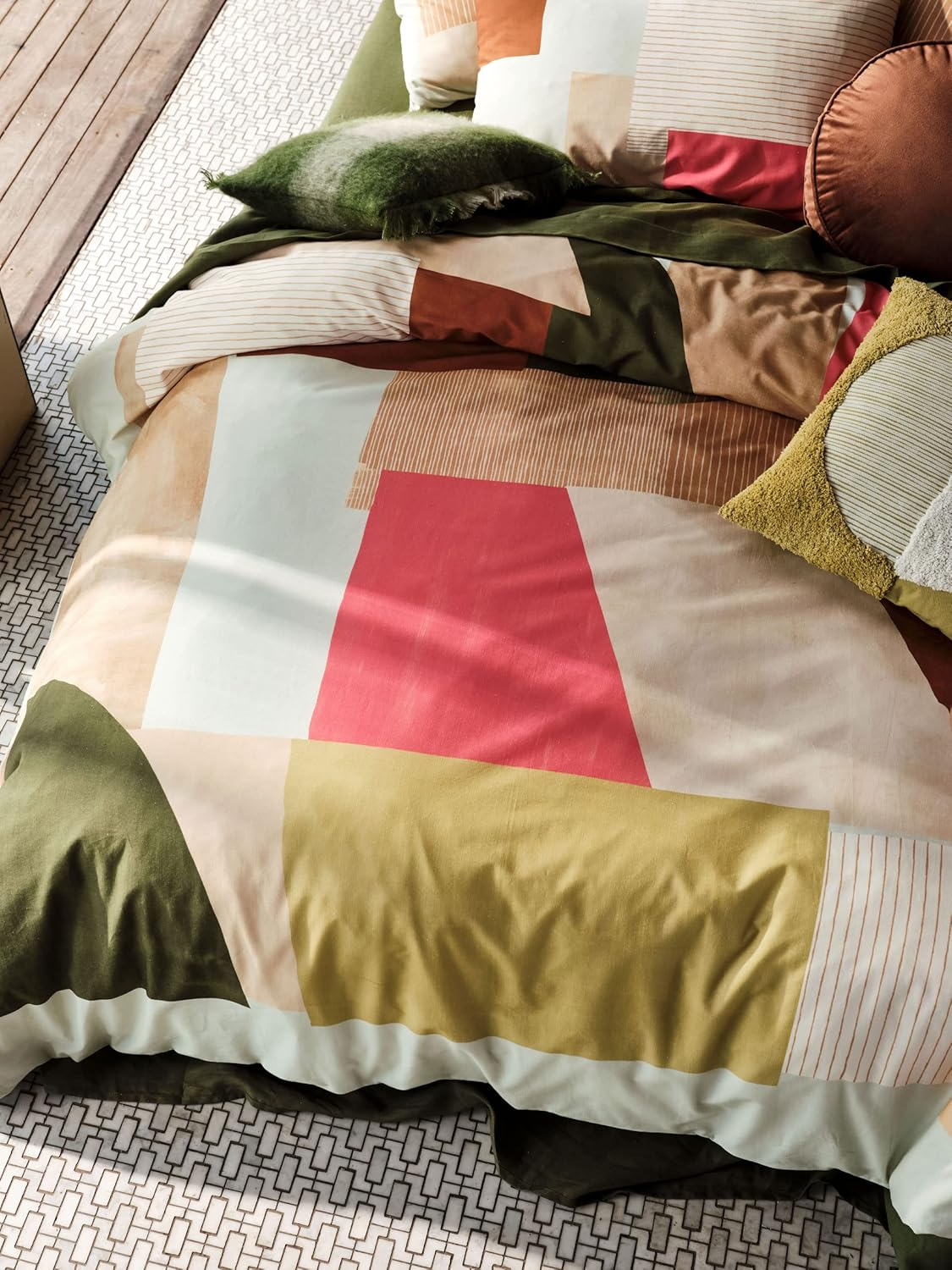 Linen House Doja Multi Queen Quilt Cover Set