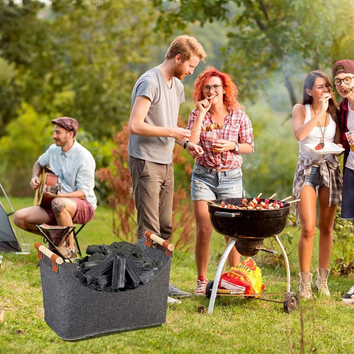 AIMALL Felt Firewood Basket with Wooden Handles, 17.71 X 15.74 X 12.59 Inch Felt Storage Bag, Durable Handbag for Firewood, Toys, and Blanket Organisation image number 3