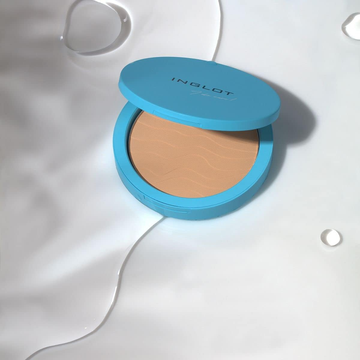 Inglot Freedom System Stay Hydrated Pressed Powder 201 | Natural Radiant Makeup | Long-Lasting Finish | Balanced Skin Hydration | Emolients Care | Vegan | Cruelty-Free | 9 G image number 1