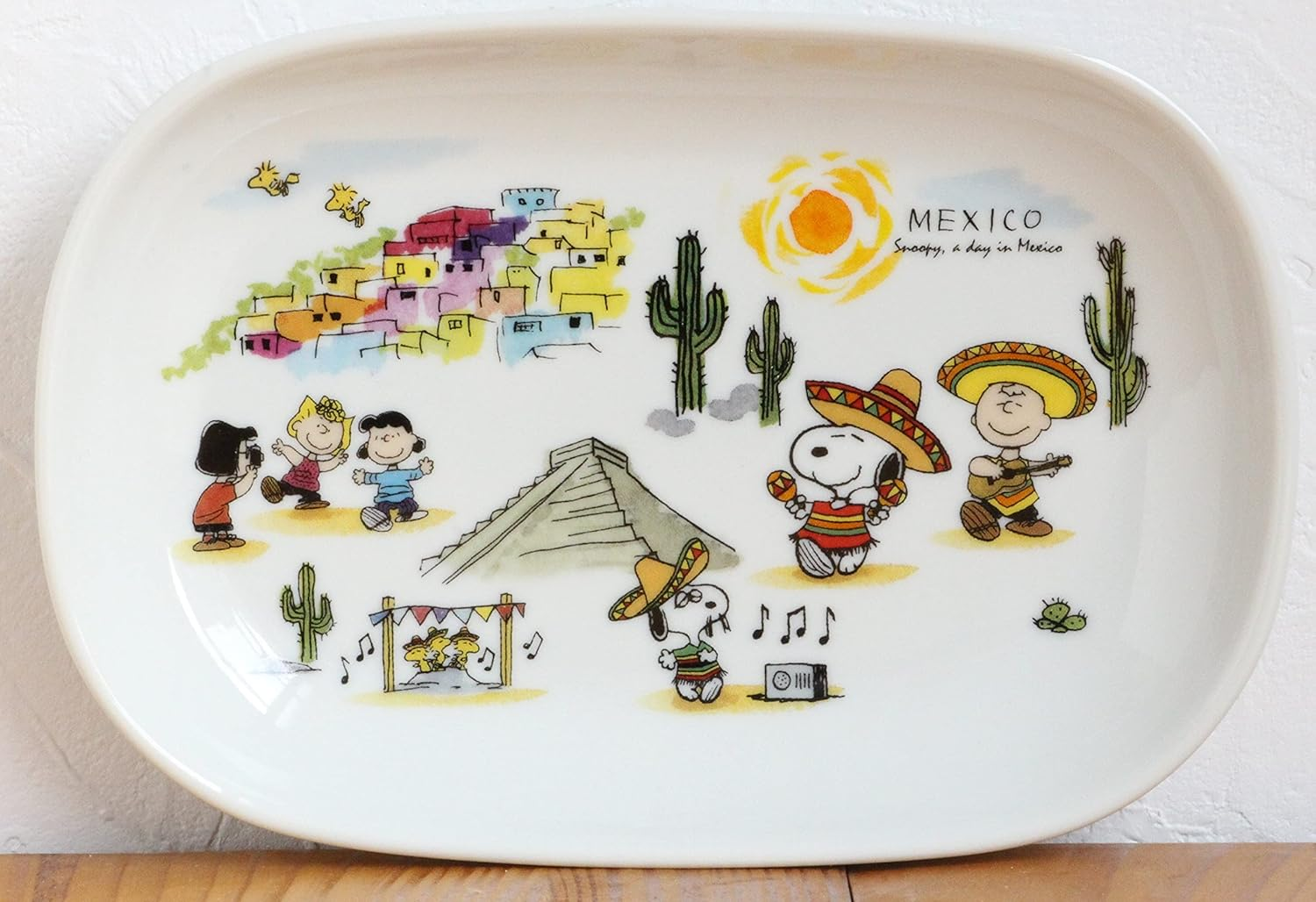 Shimizutougyou 3870067 Snoopy Oval Plate, Germany & Mexico, 2 Pattern Set, Plate