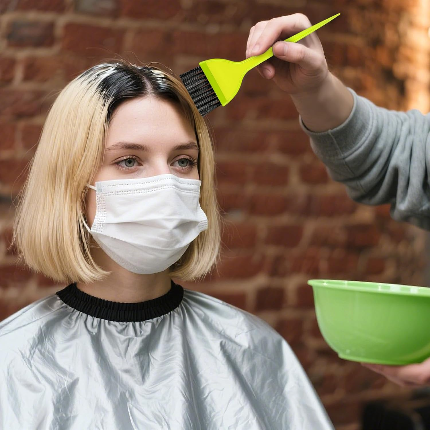 Hair Color Brush, 3 Pcs Hair Dye Brushes Professional Coloring Brush Wide Color Applicator Brushes Reusable Tinting Comb Tool Kit for Women Men Salon Use Home DIY Dyeing (3 Colors) image number 1