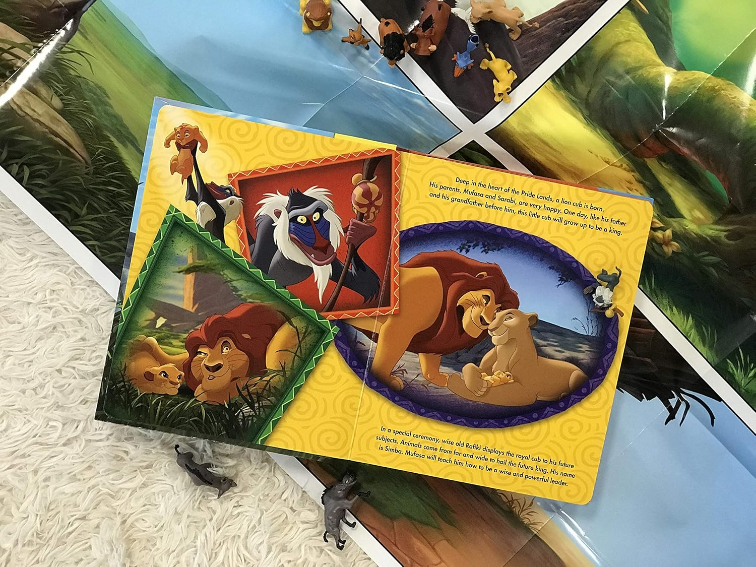 Disney Lion King My Busy Books - Storybook, 10 Figurines, Playmat: with Storybook, 10 Figurines and a Playmat image number 6