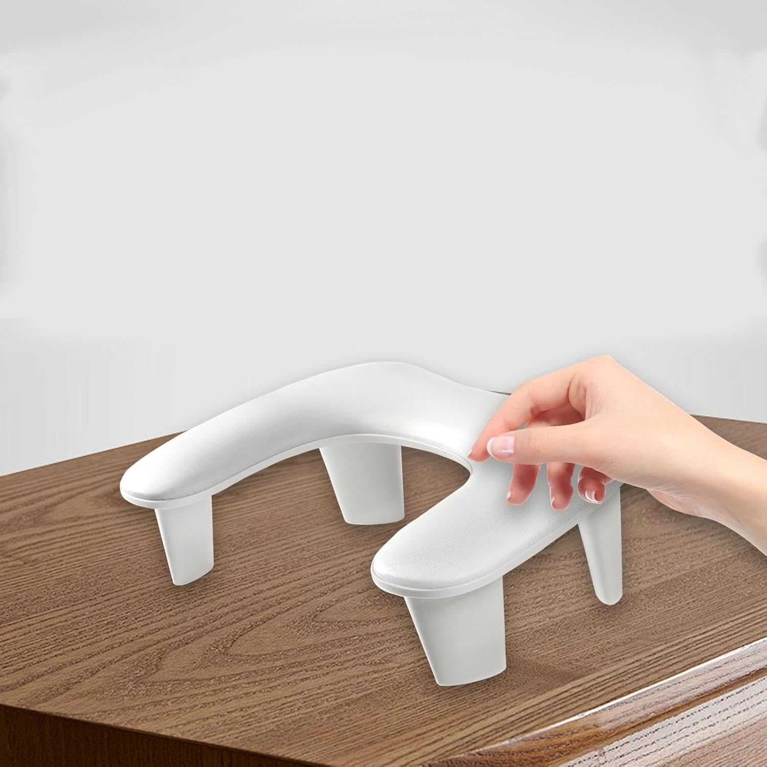 Amagogo PU Leather U Shaped Arm Rest Nail Hand Rest Nail Hand Pillow Professional Breathable Non Slip for Personal Salons Home DIY image number 6